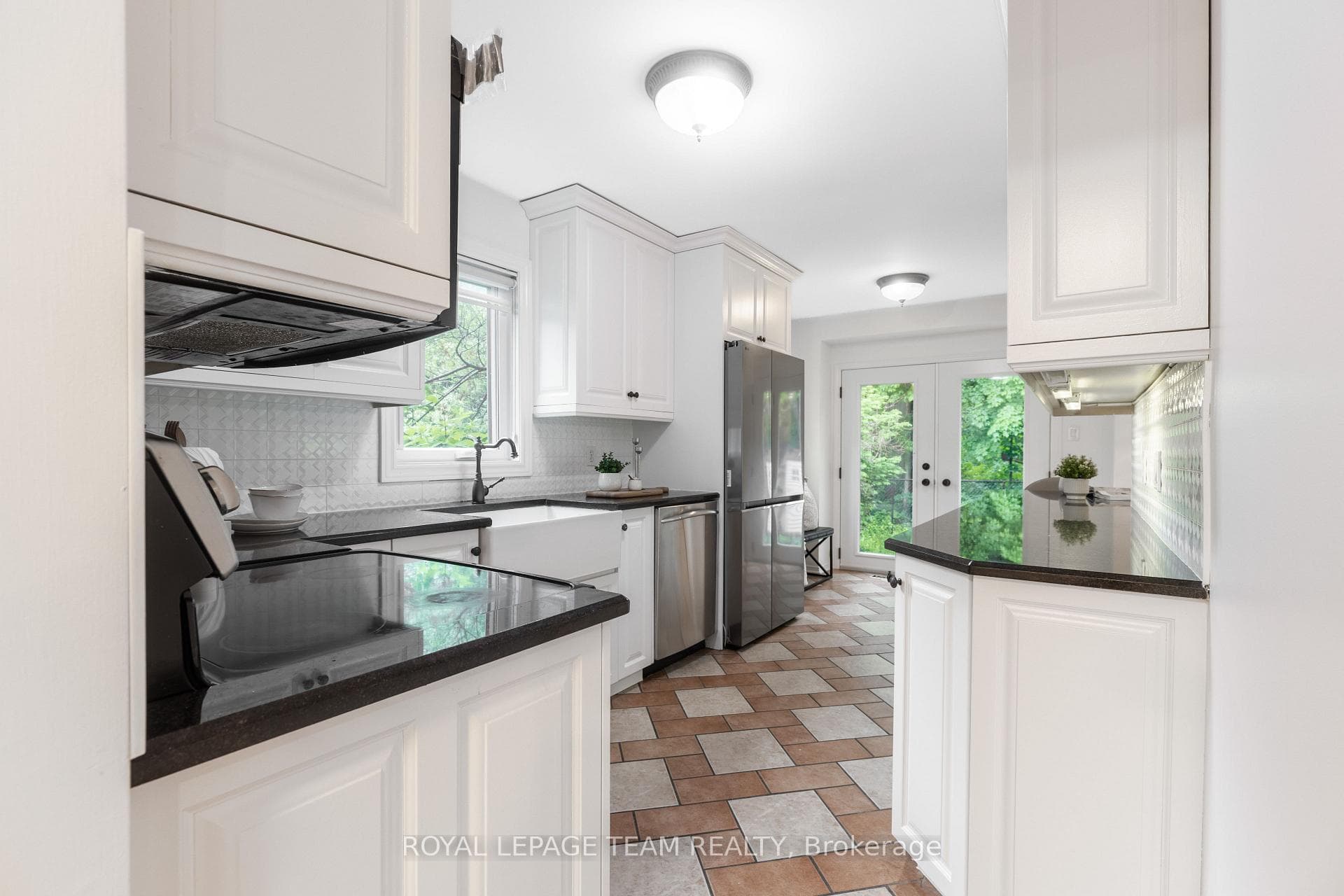 90 Blackdome Crescent photo 21