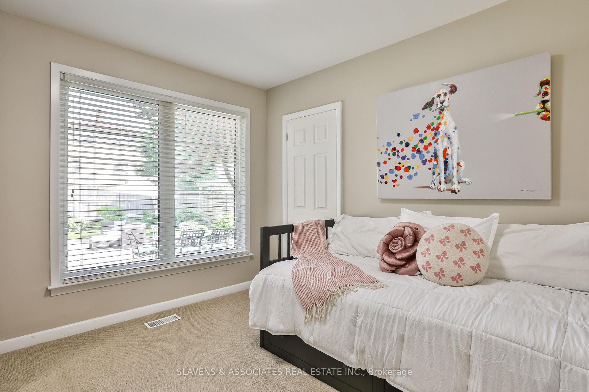 49 Hearthstone Crescent photo 25