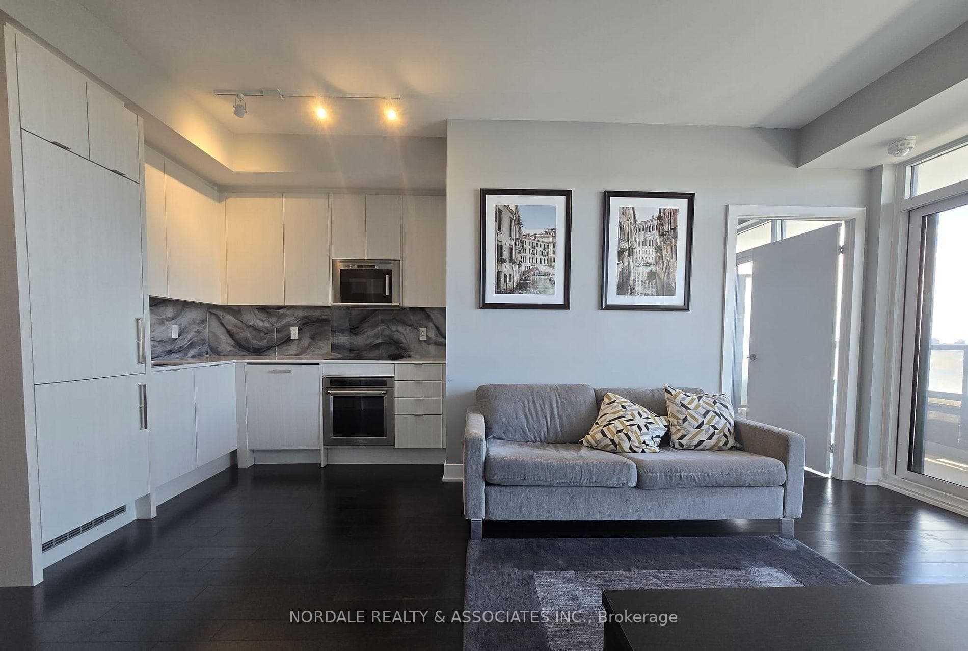 181 Bedford Road Unit 1501 photo 8