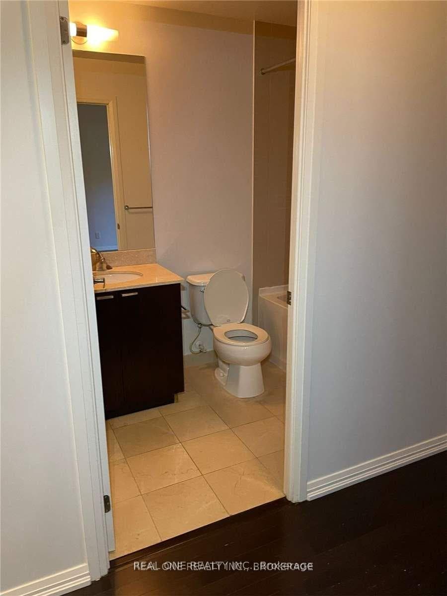 35 Hayden Street Unit 204 photo 6