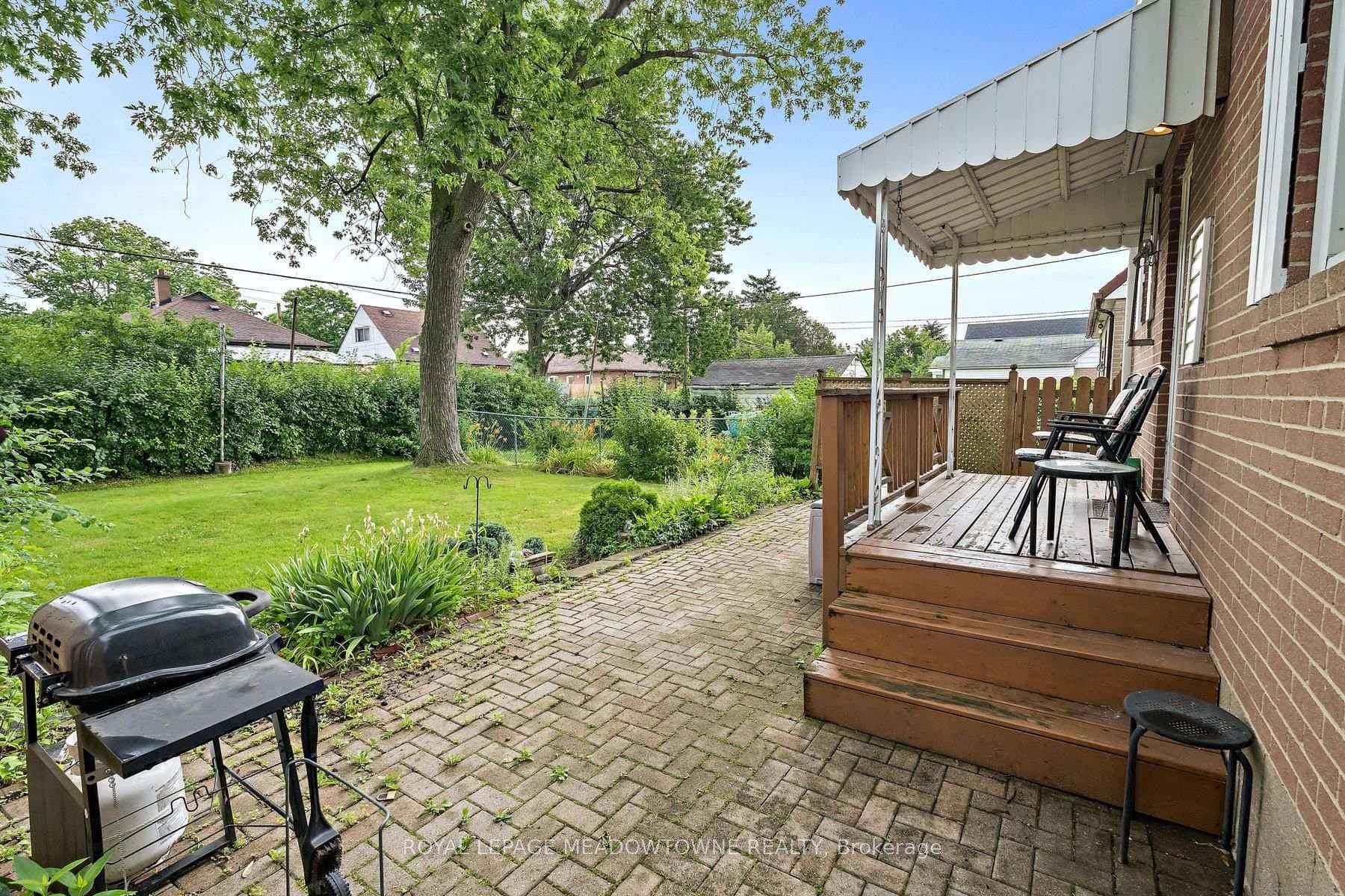 27 Hatfield Crescent photo 30