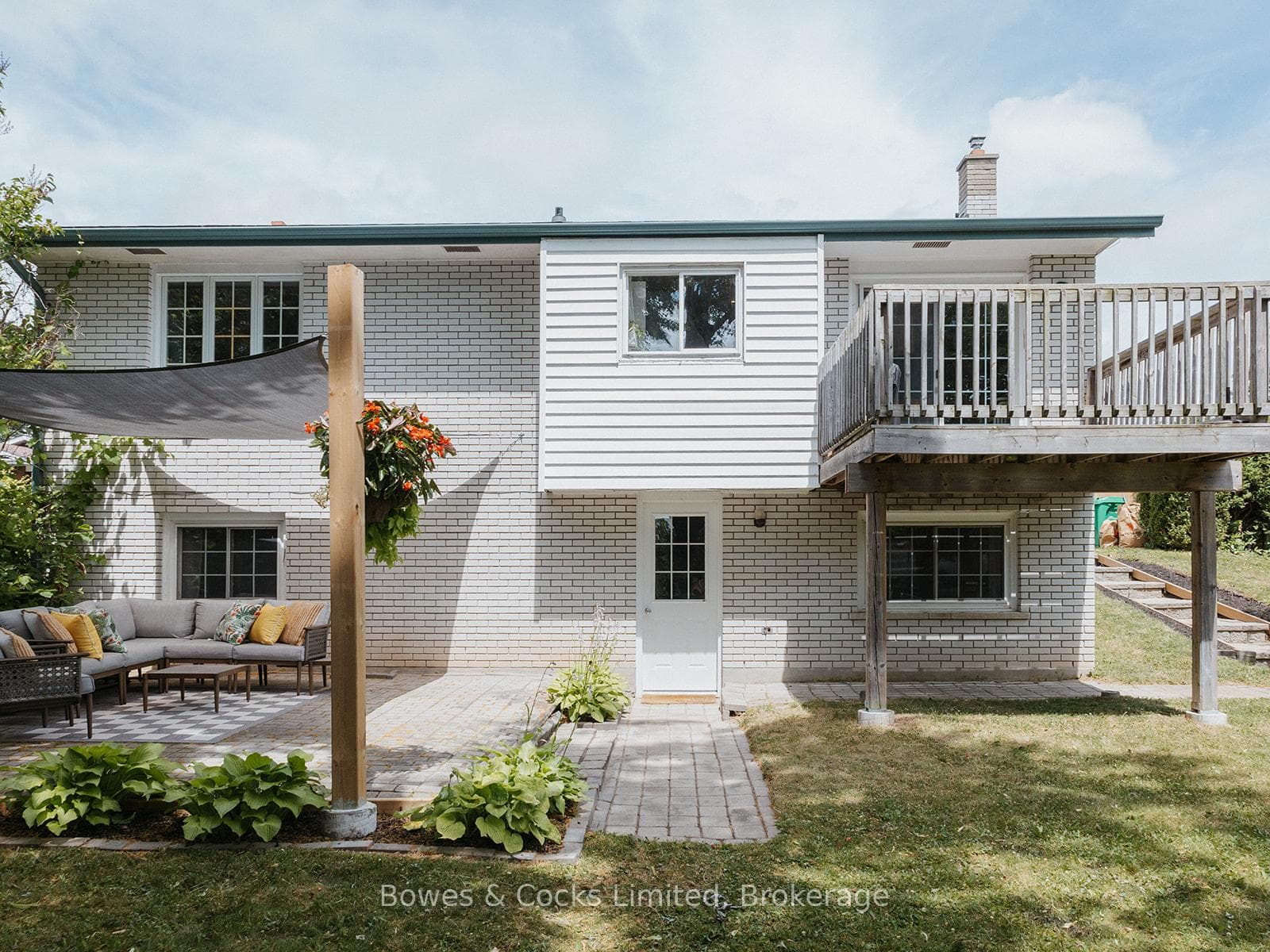 951 Ellesmere Avenue photo 34