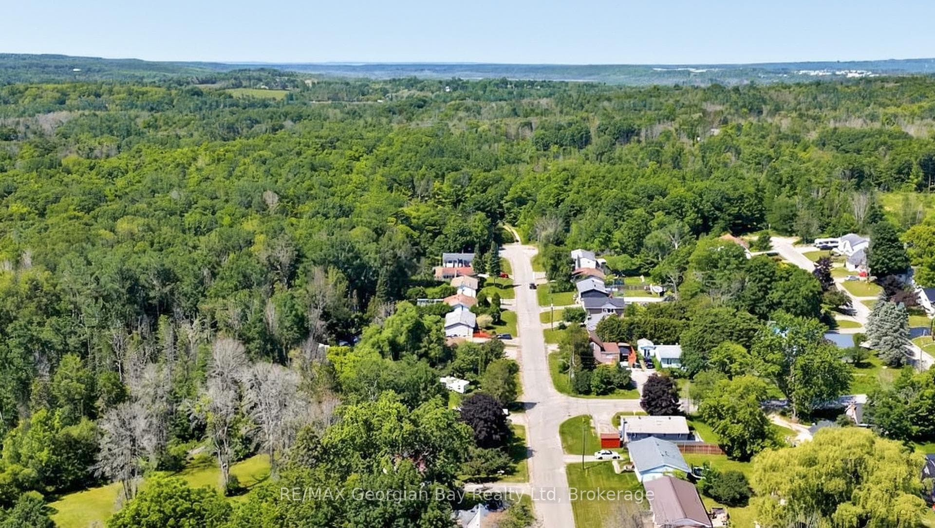 511 Camilla Street photo 38