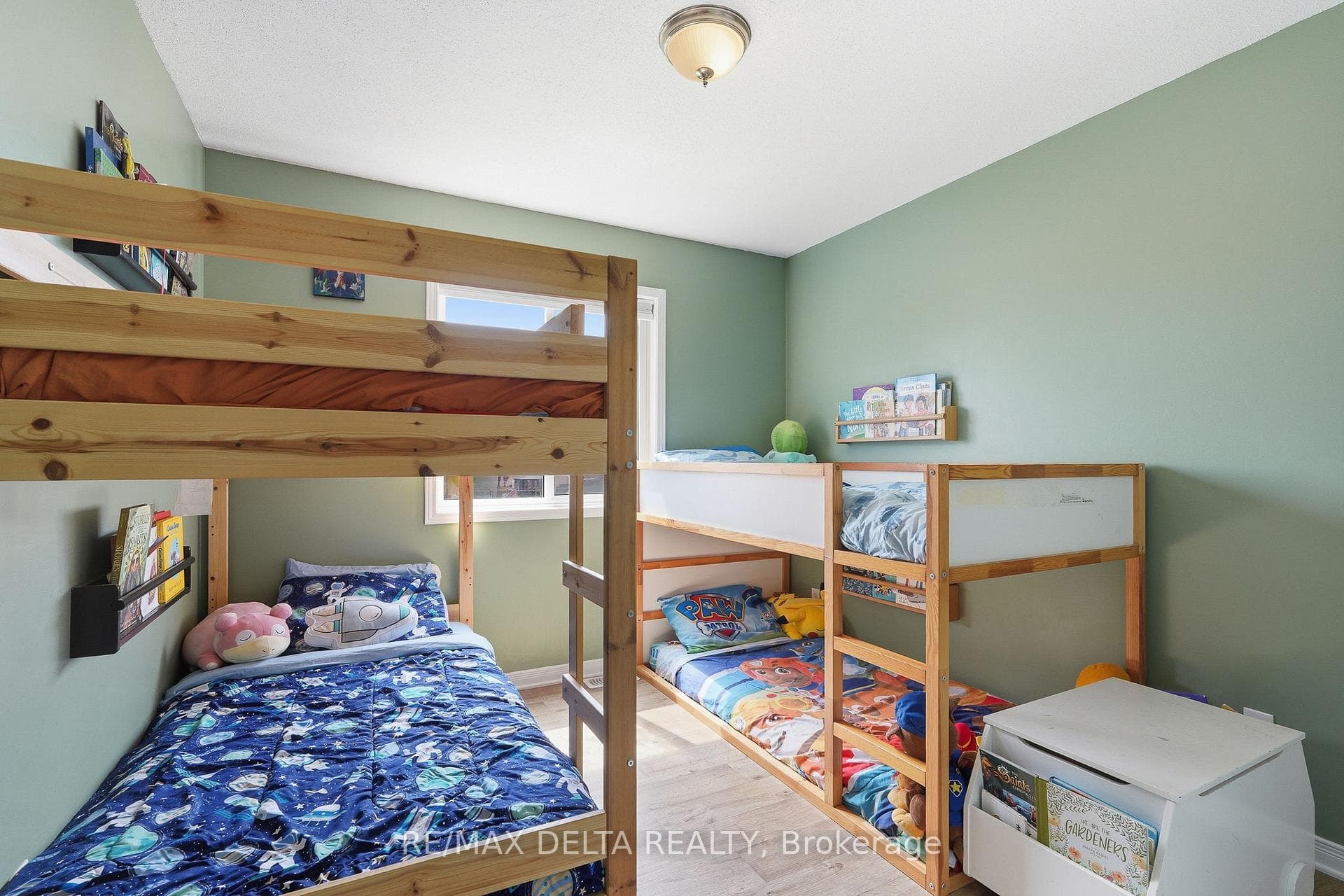 123 Panorama Avenue photo 17
