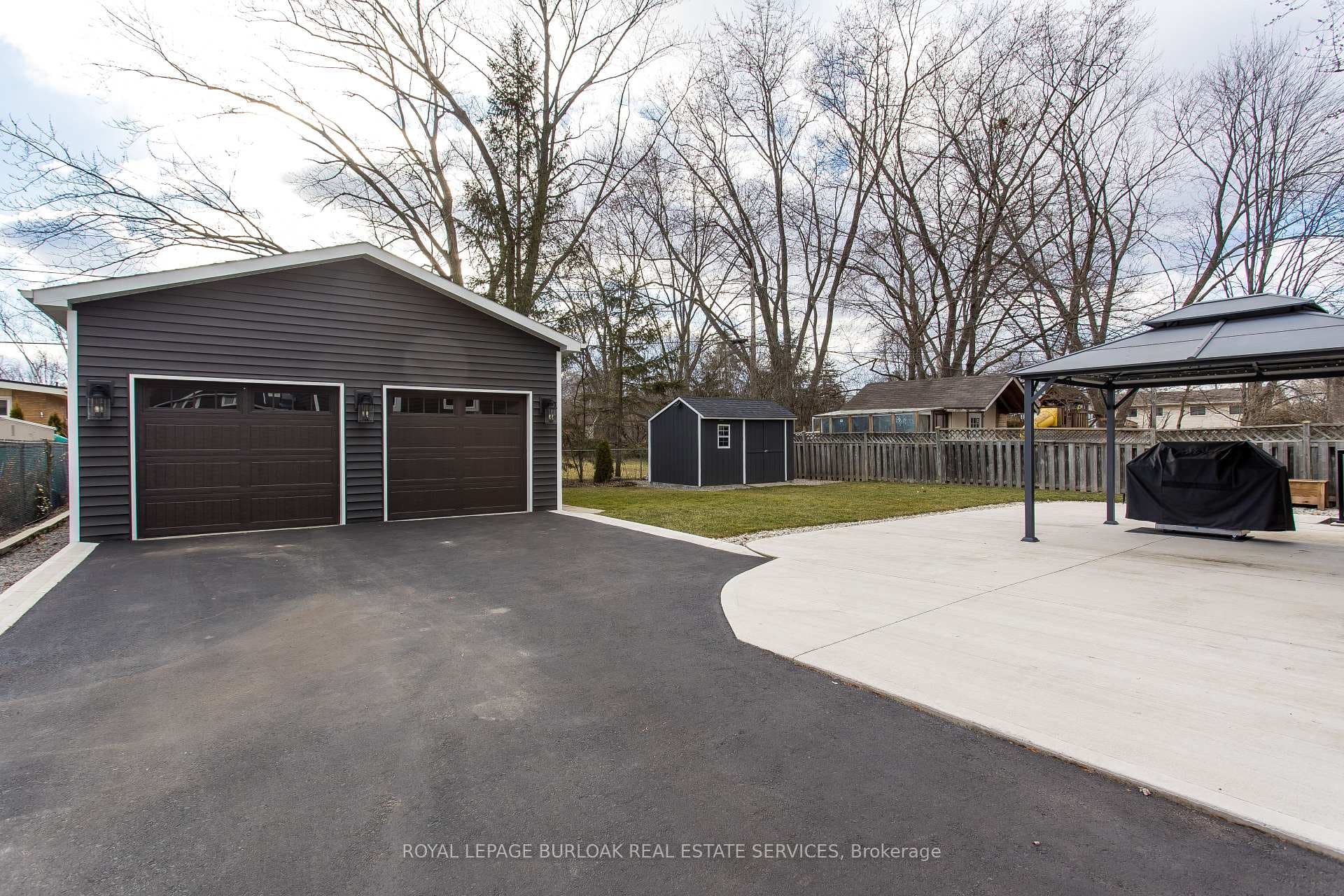 404 Erindale Drive photo 8