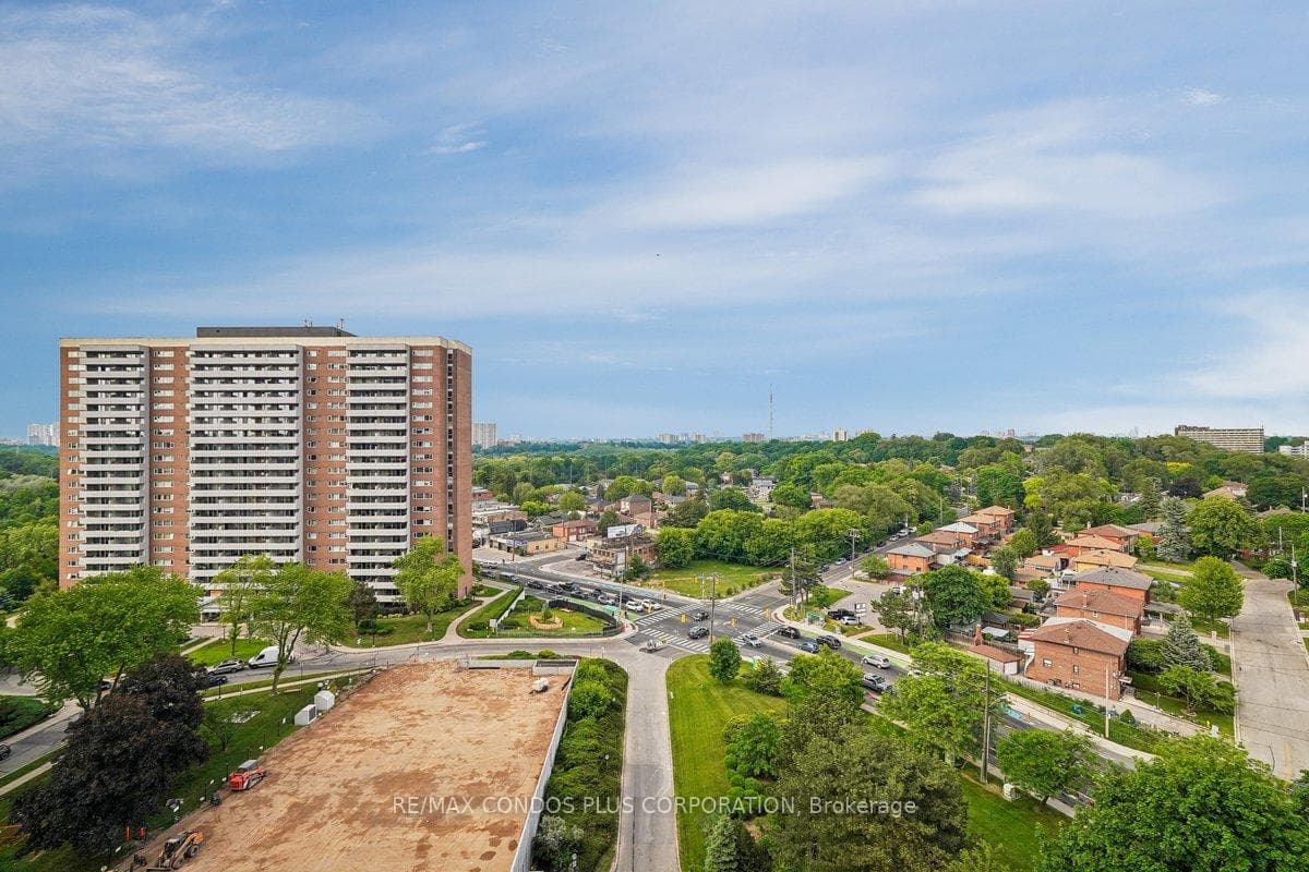 250 Scarlett Road Unit 1307 photo 10