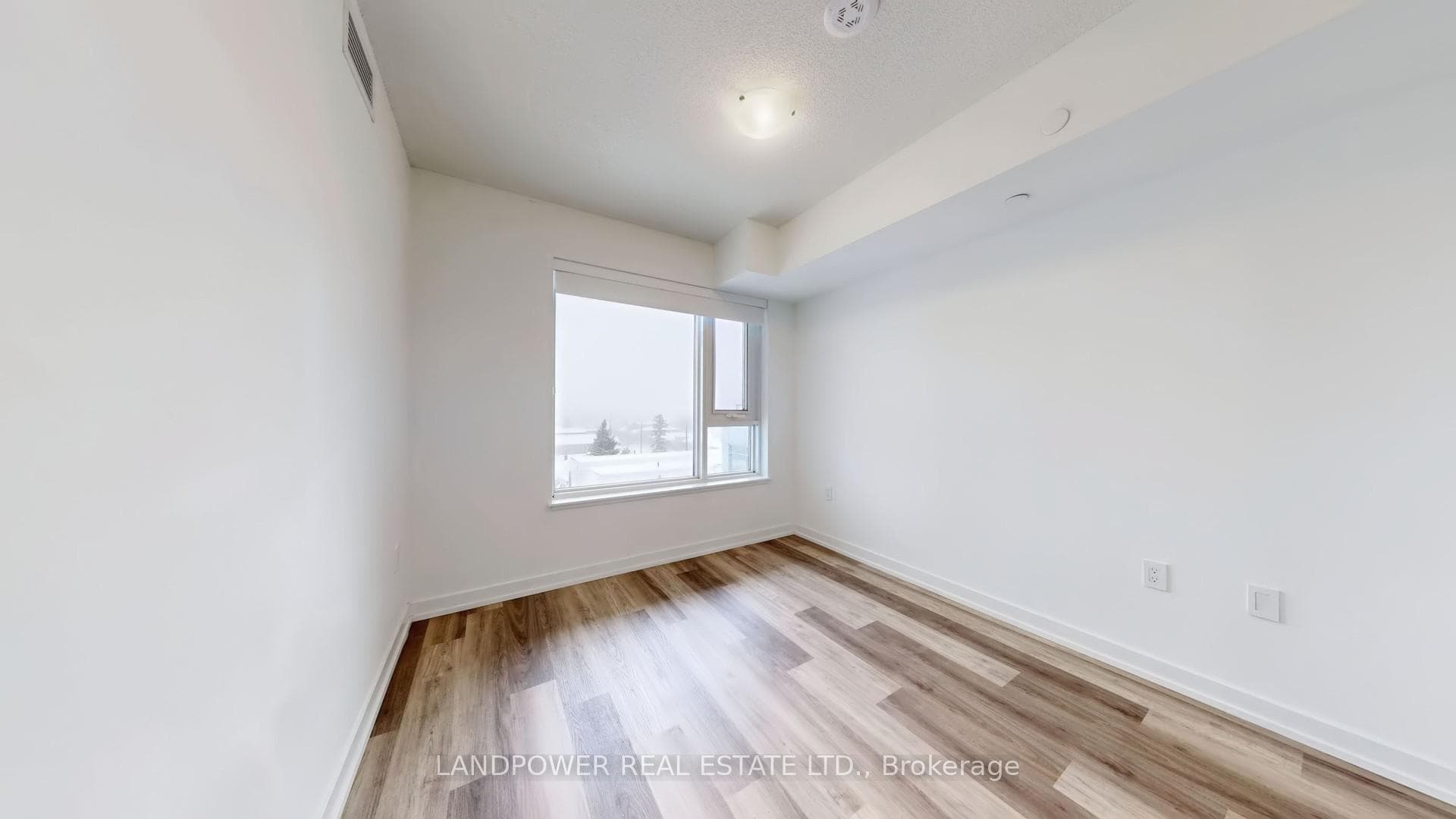 556 Marlee Avenue Unit 528 photo 13