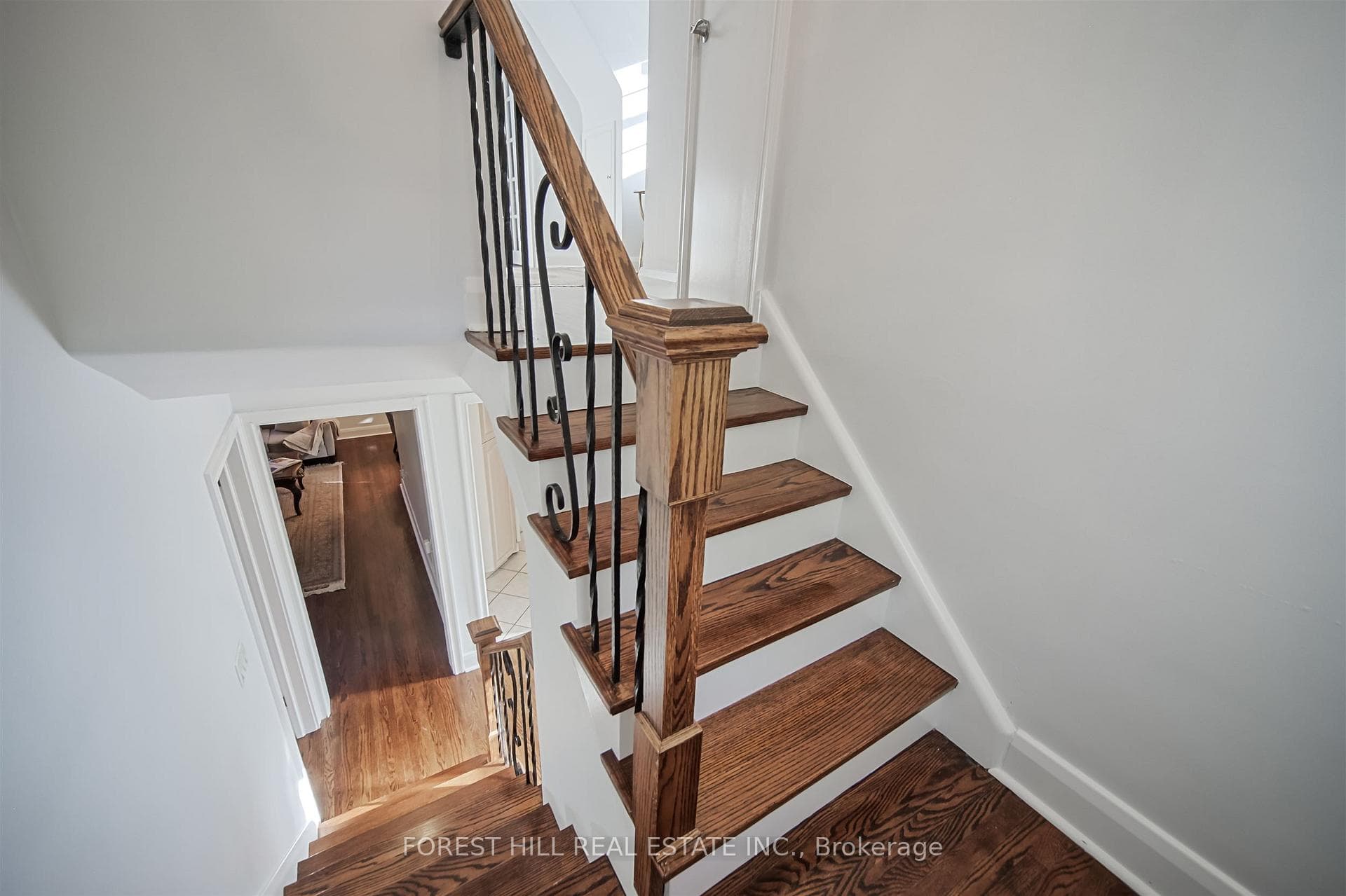47 Rowley Avenue photo 22