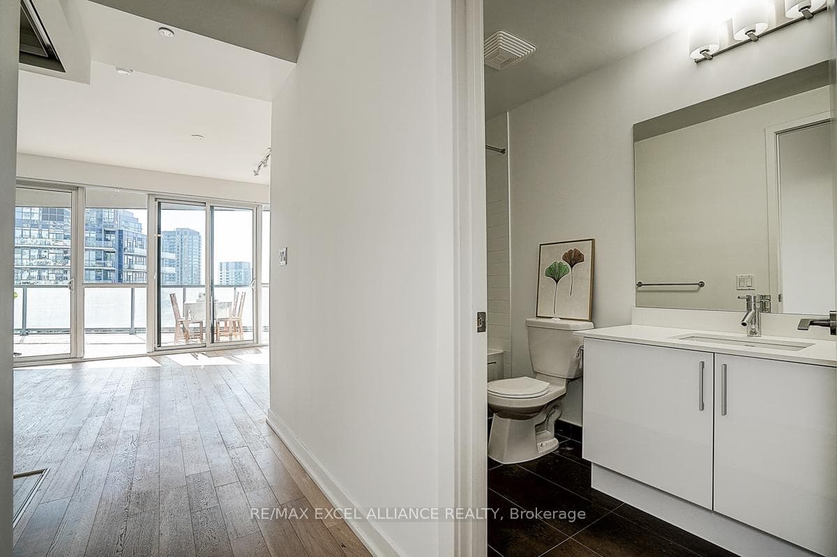 20 Bruyeres Mews Unit 2501 photo 20