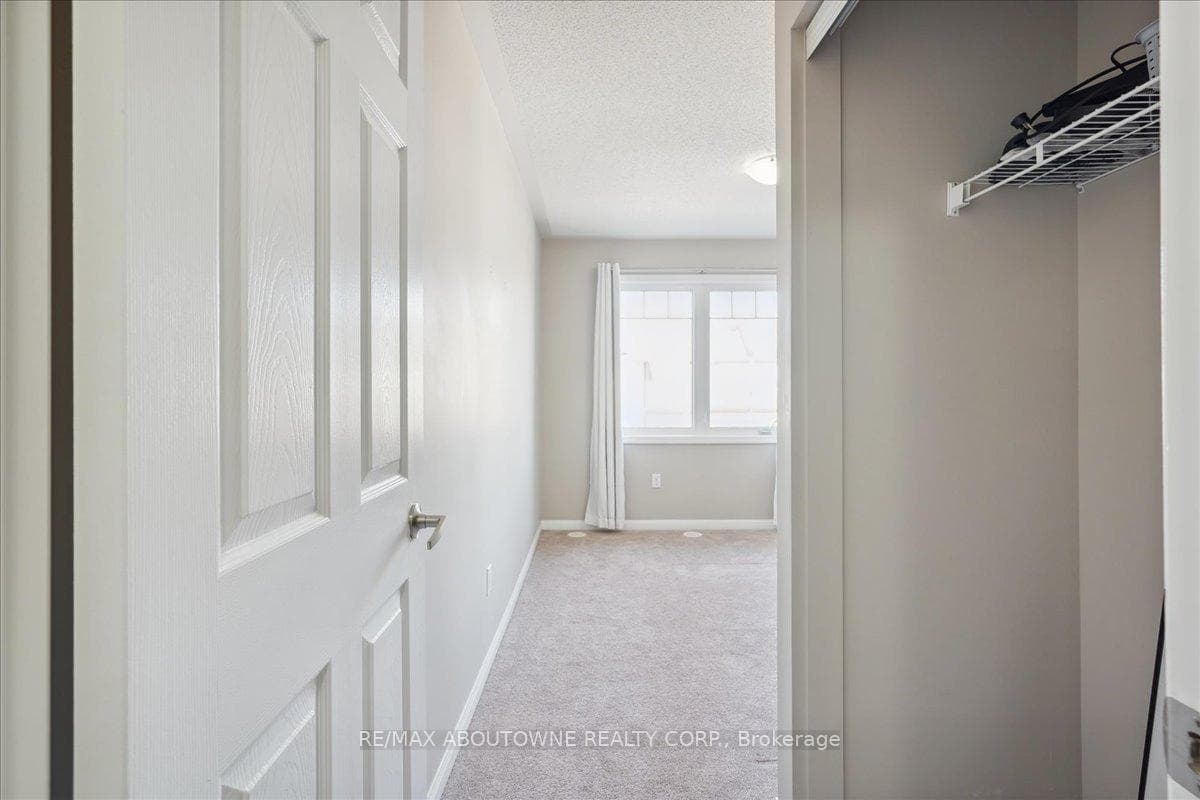 222 Septimus Heights photo 26