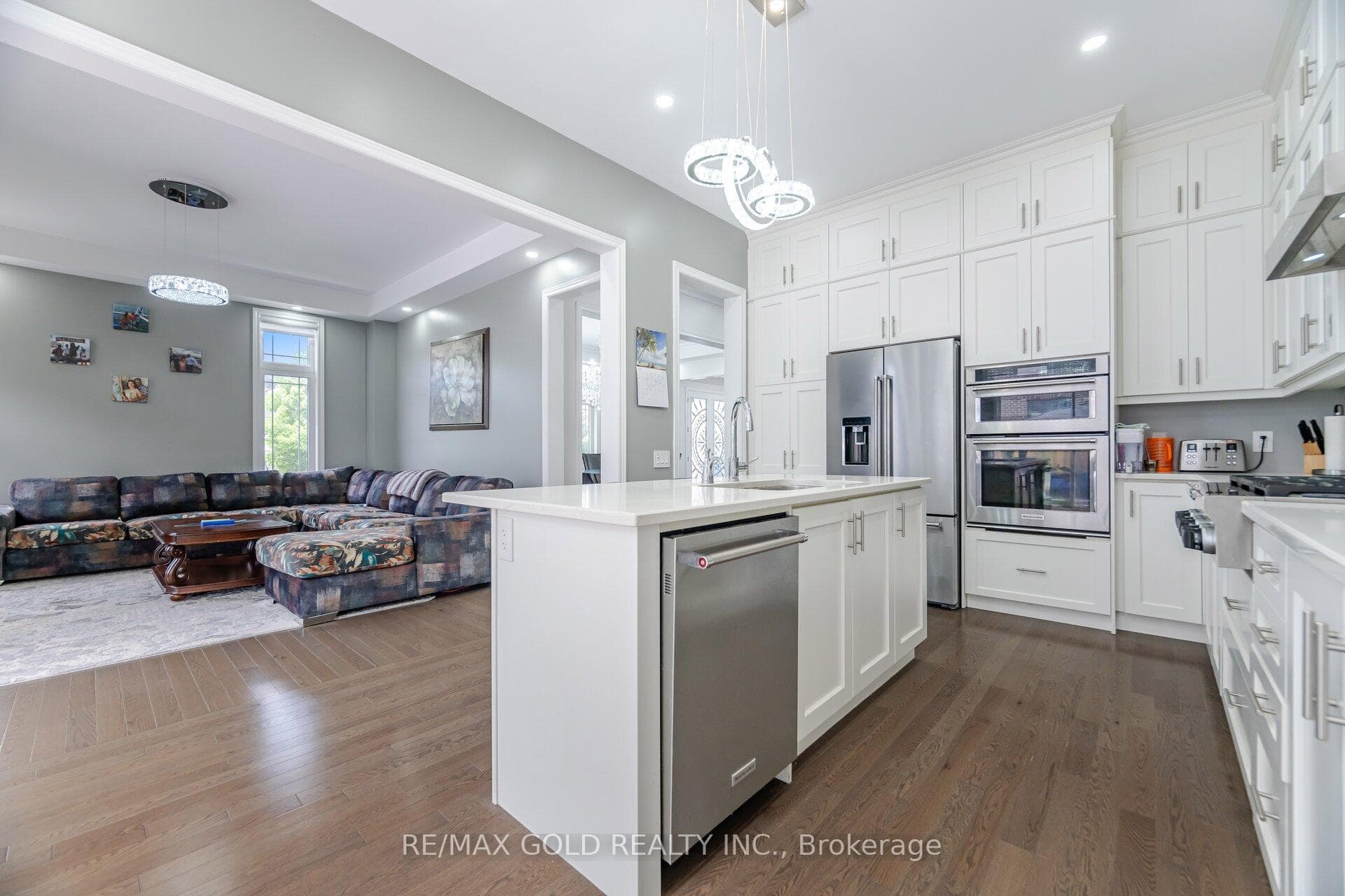 54 Ash Hill Avenue photo 15