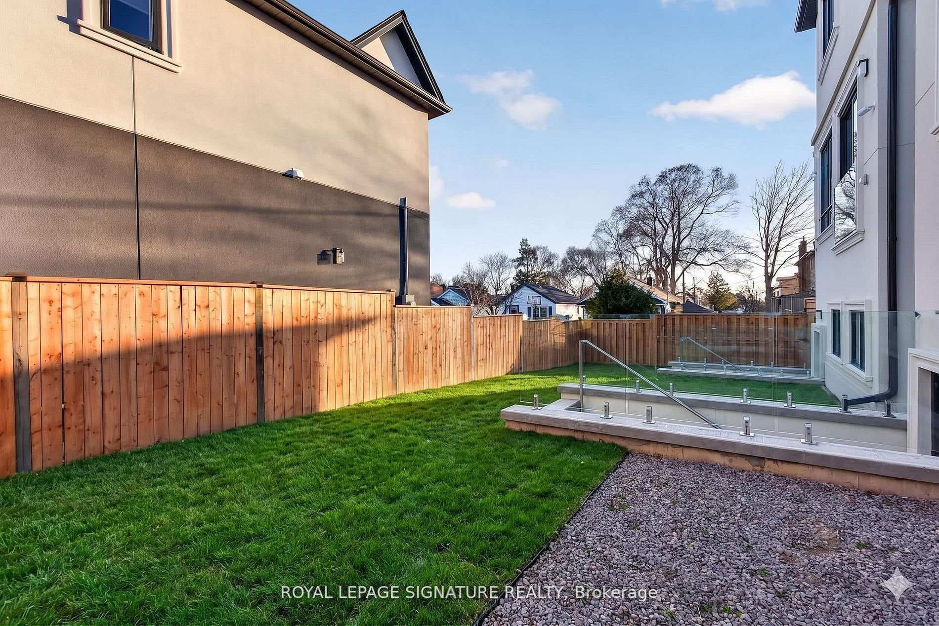 29 Butterworth Avenue photo 43