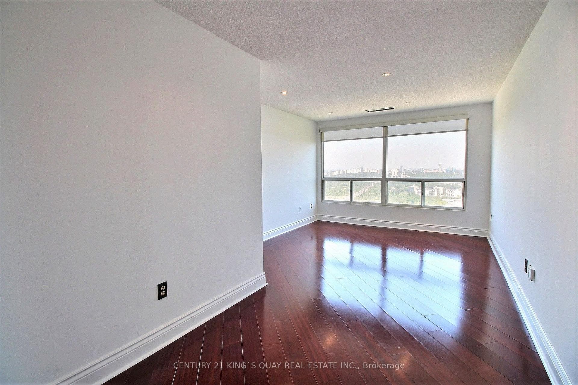 7 Concorde Place Unit 3709 photo 4