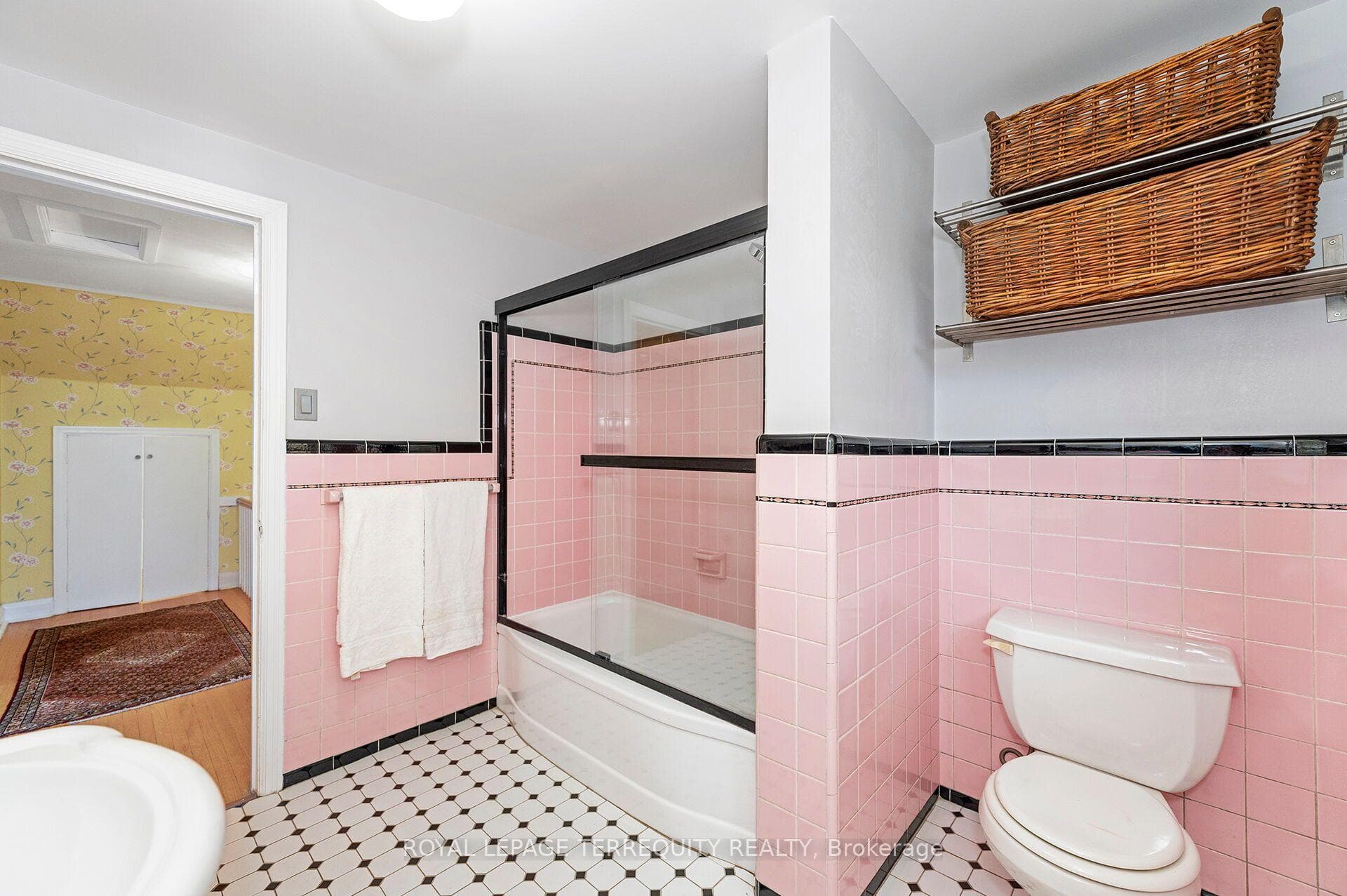 Main Bathroom