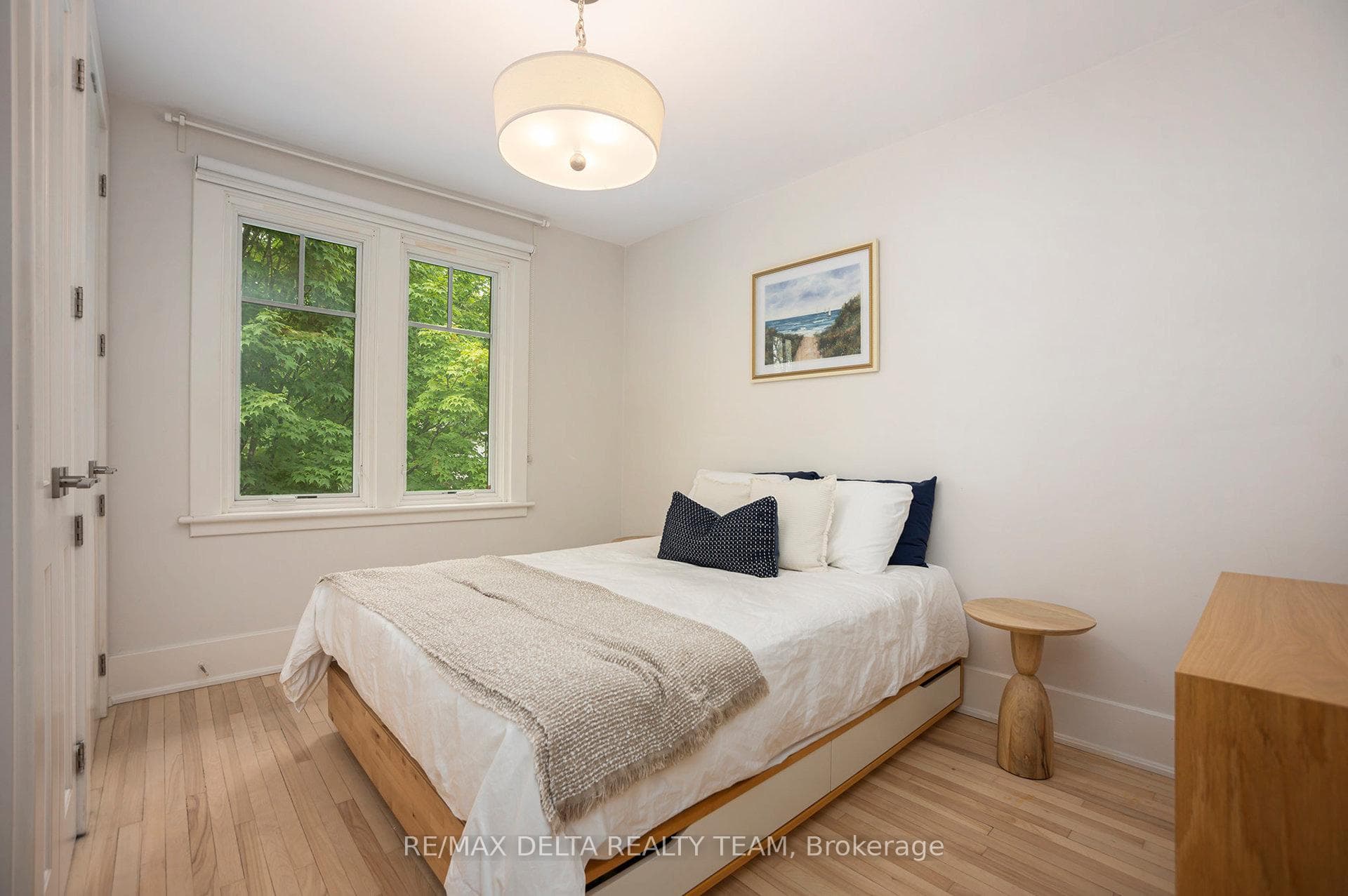 44 Renfrew Avenue photo 14