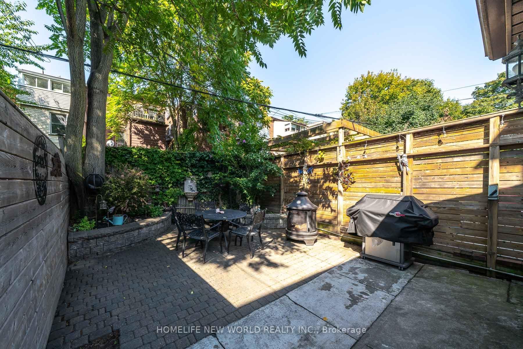 54 Marchmount Road photo 36