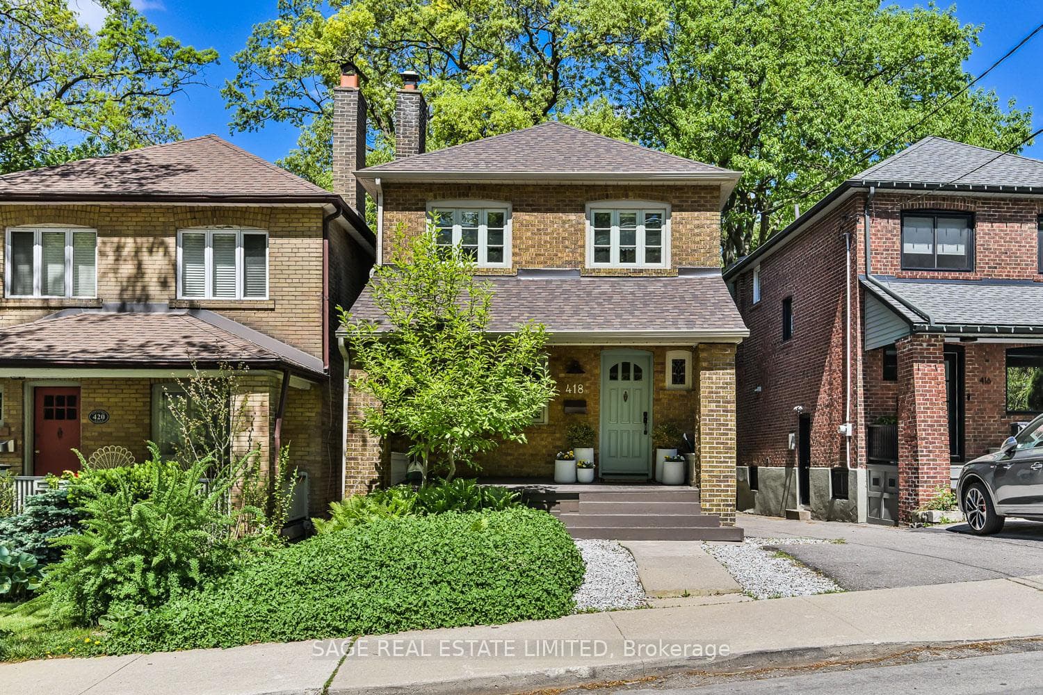 418 Glenlake Avenue photo 1