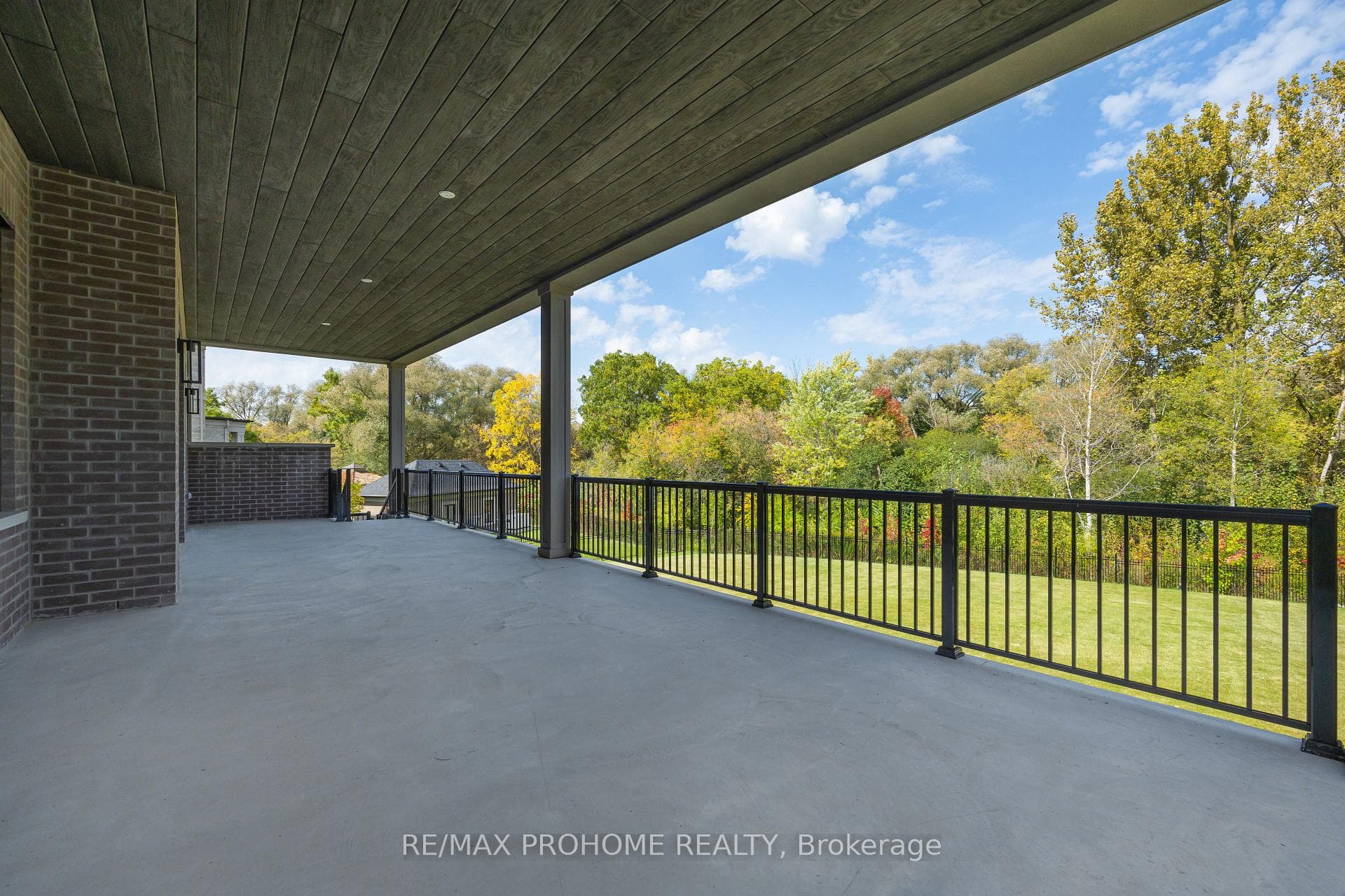 190 Kennedy Street photo 19