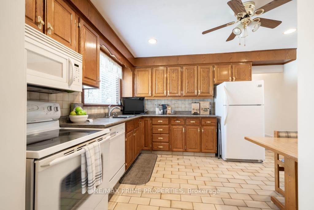 33 Waldock Street photo 10