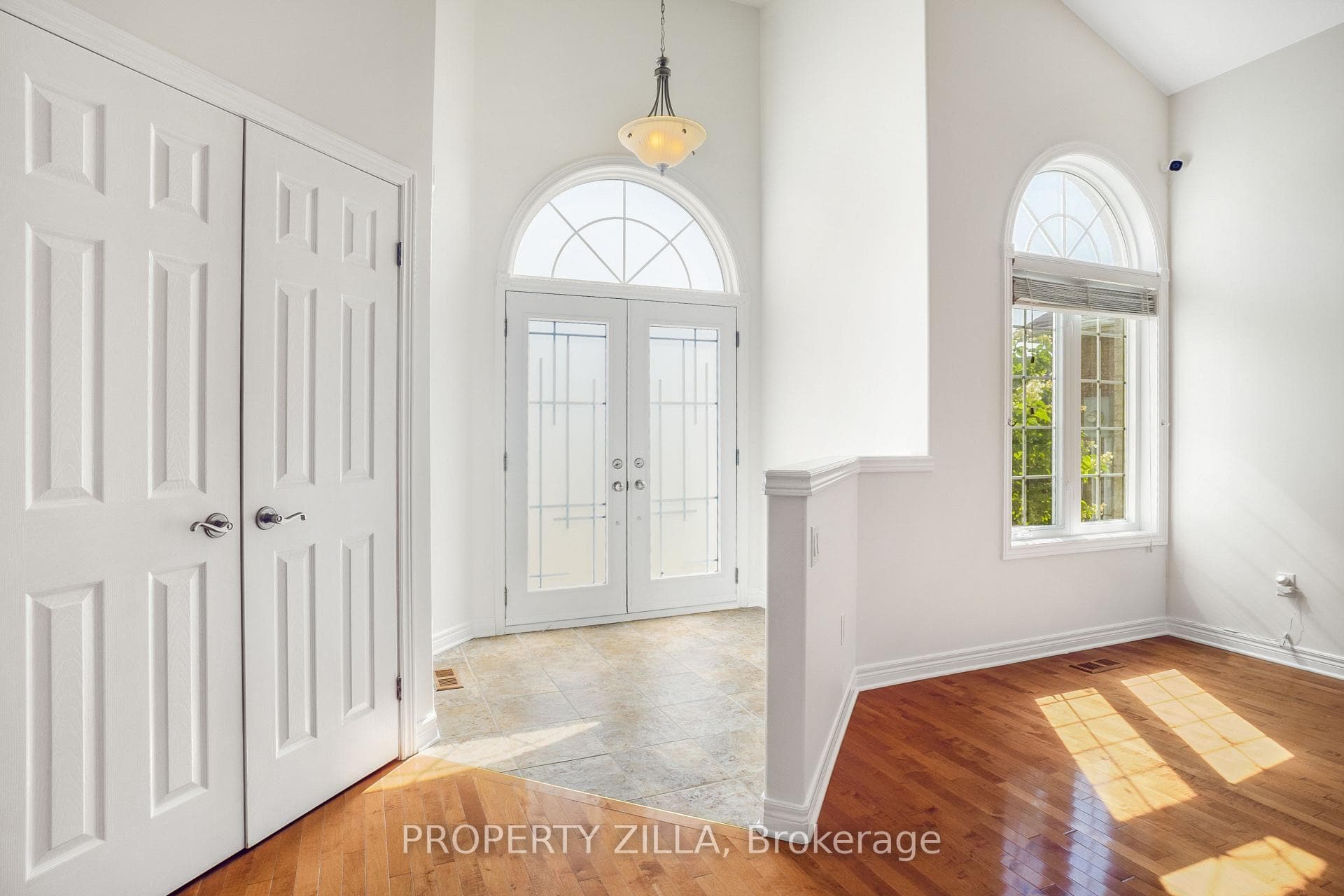 7167 St Michael Avenue photo 4