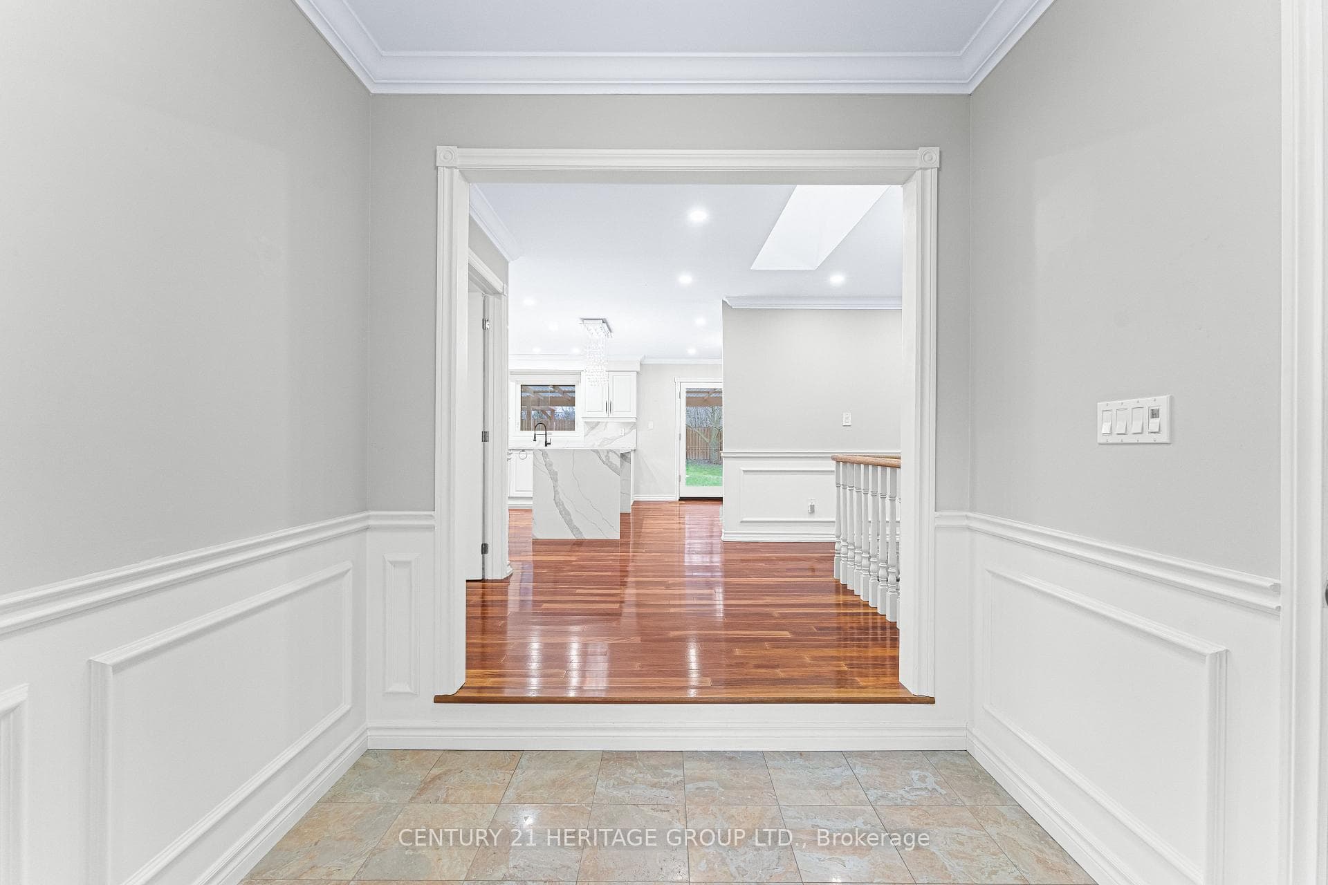 238 Kemano Road photo 4