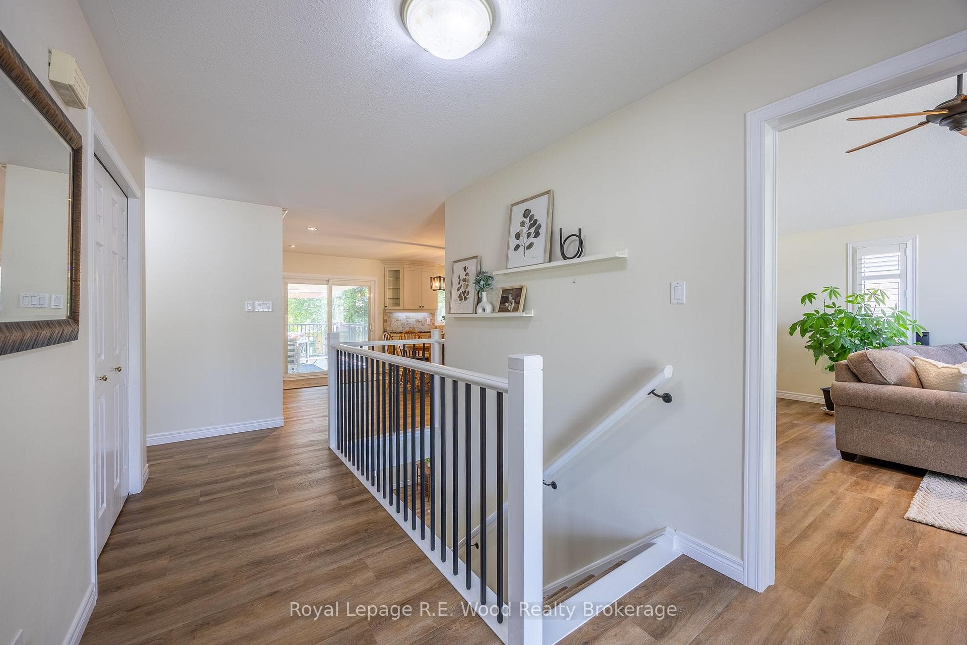 36 Woodland Crescent photo 5