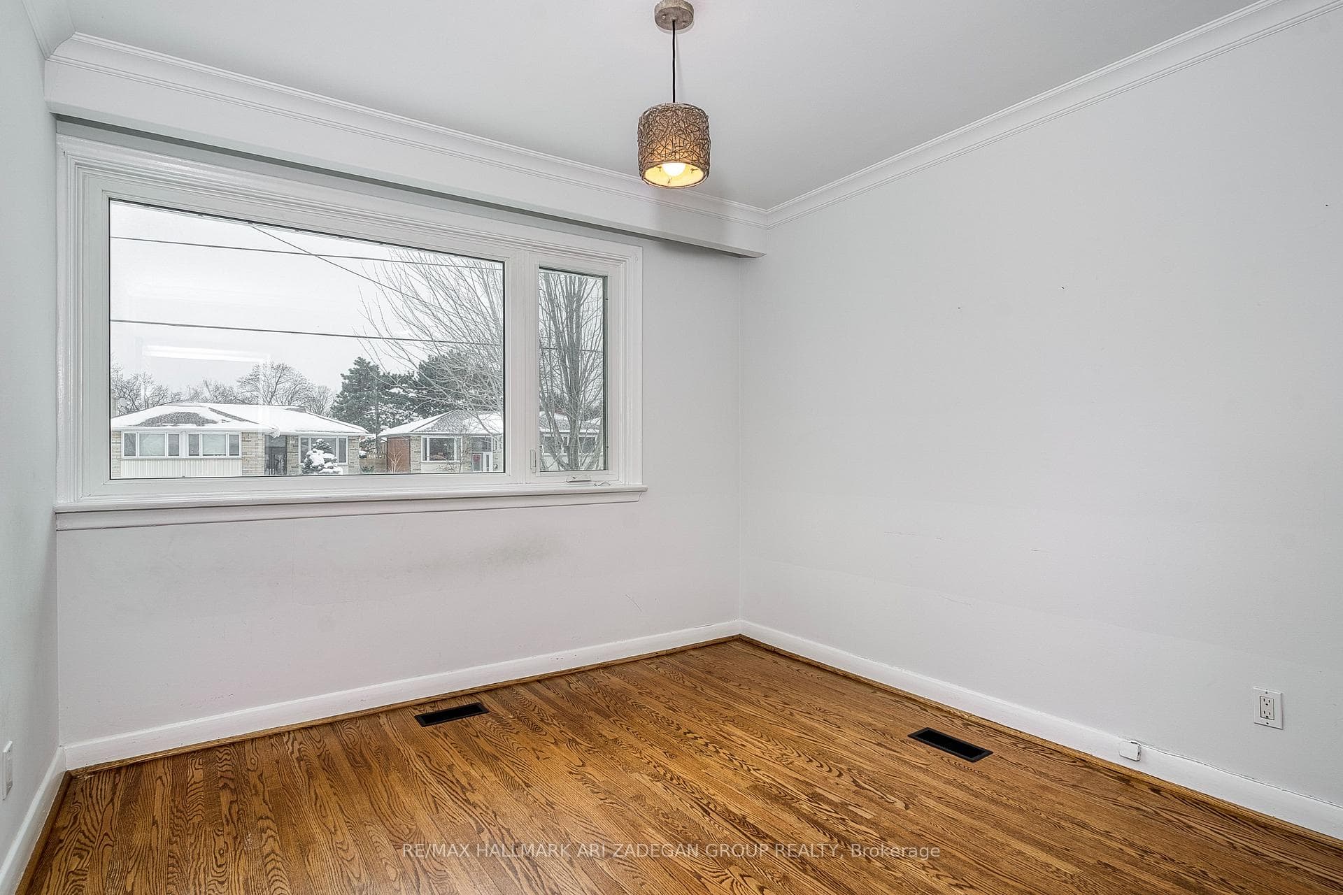 238 Searle Avenue photo 23