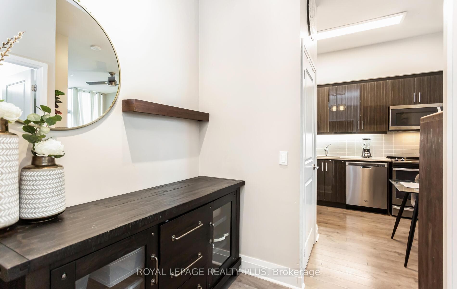 17 Zorra Street Unit PH01 photo 9