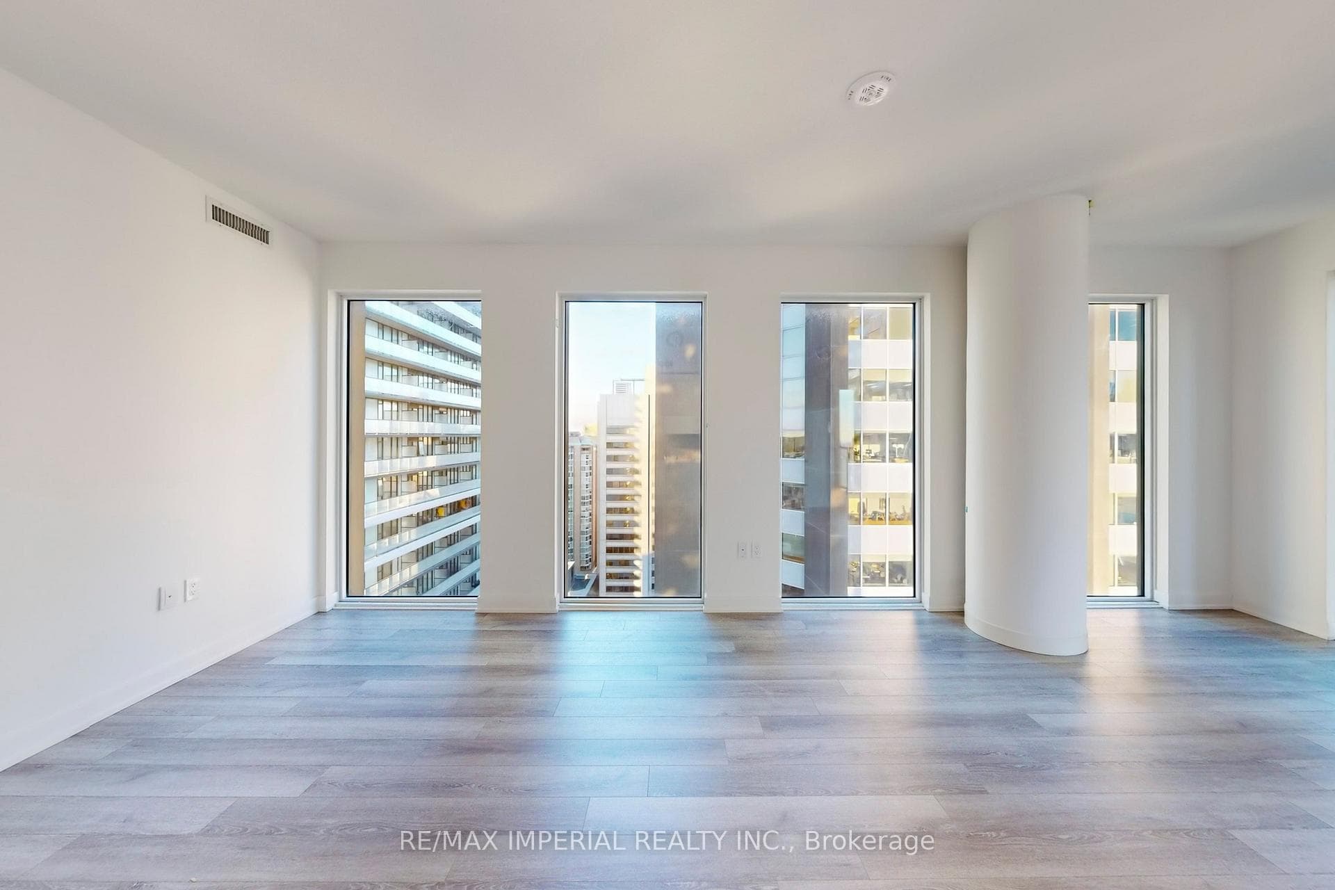 238 Simcoe Street Unit 2504 photo 18