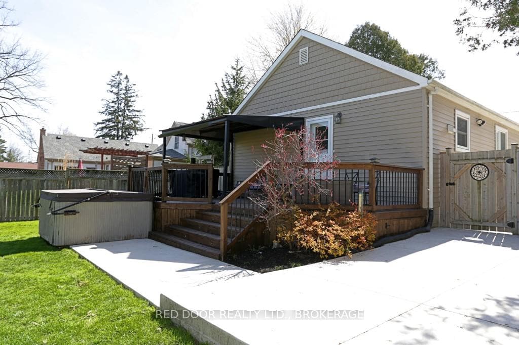 8608 Glendon Drive photo 27