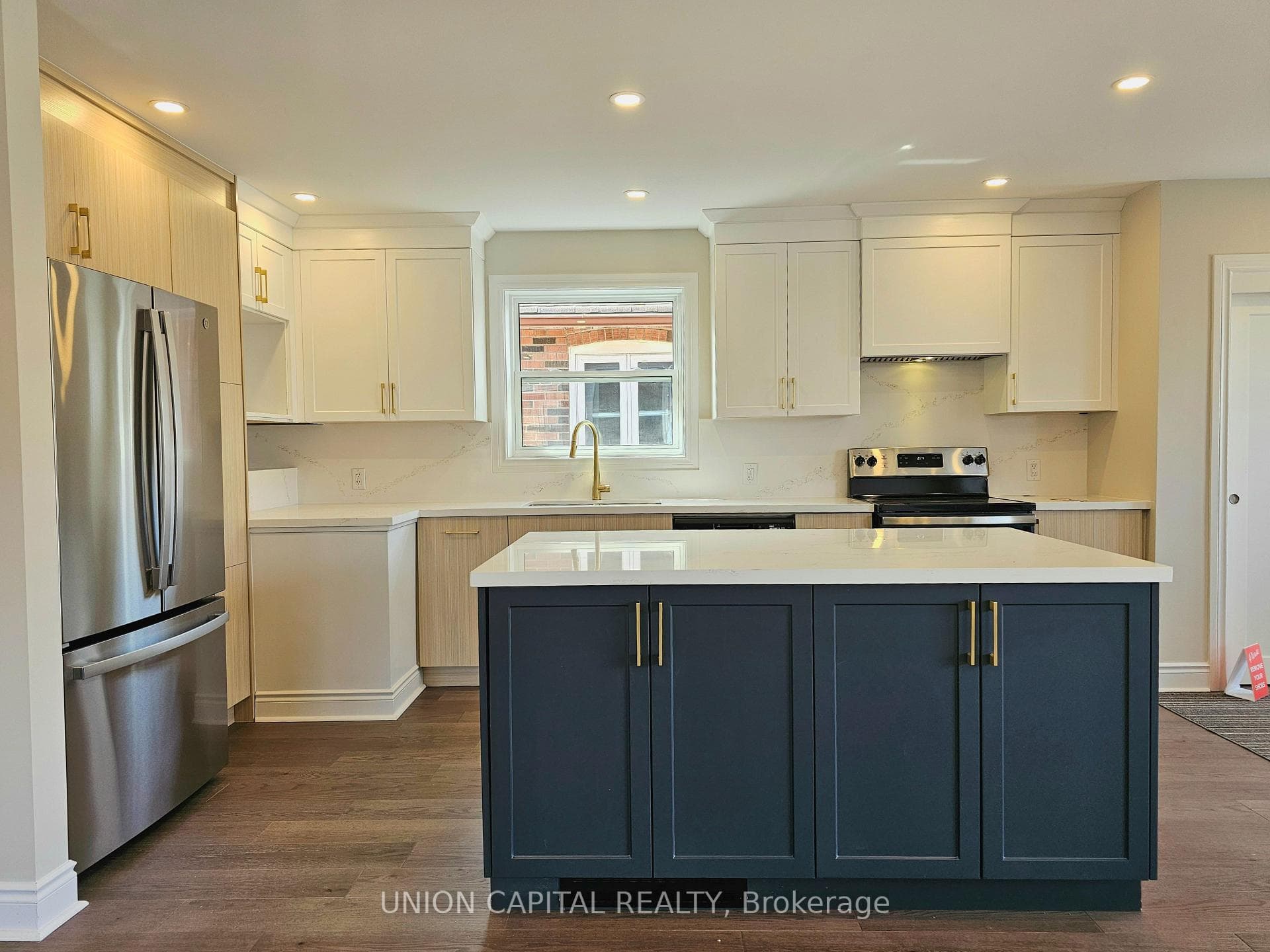 17 Treverton Drive photo 4