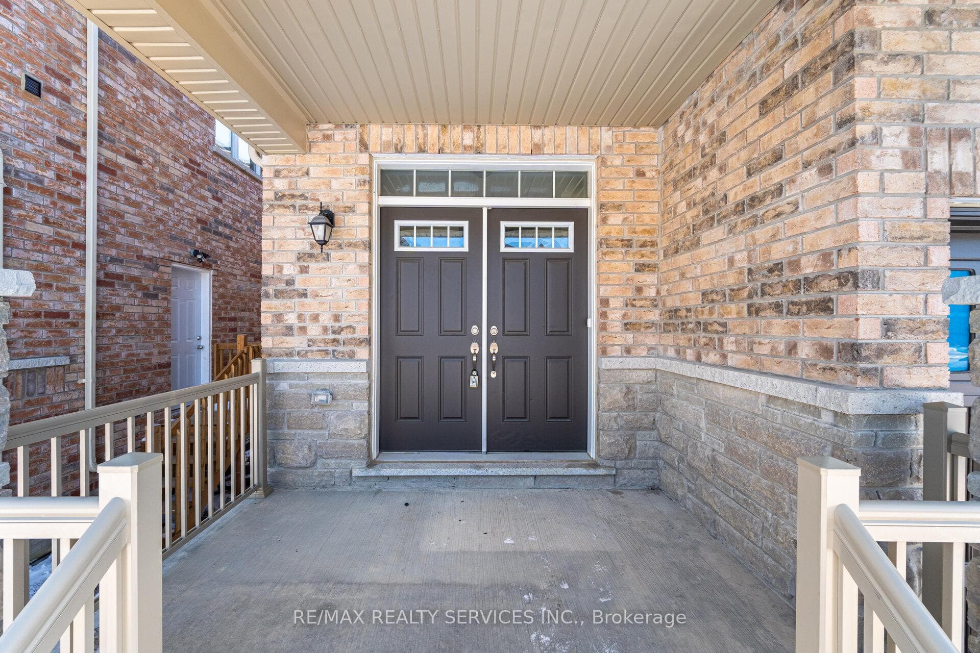 37 Royal Fern Crescent photo 2