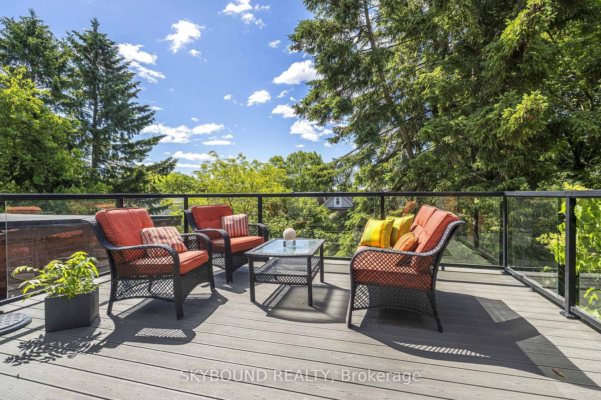 49 Victor Avenue photo 28