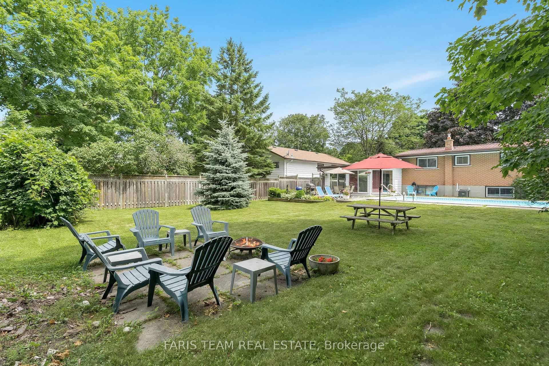 356 Grenville Avenue photo 22