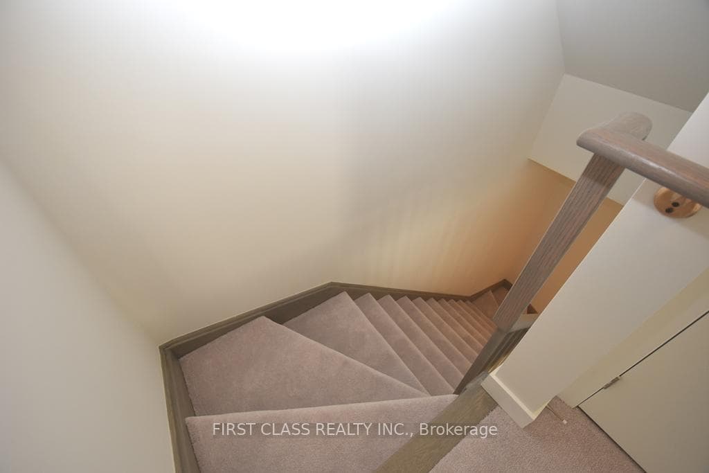 3546 Colonial Drive Unit 30 photo 7