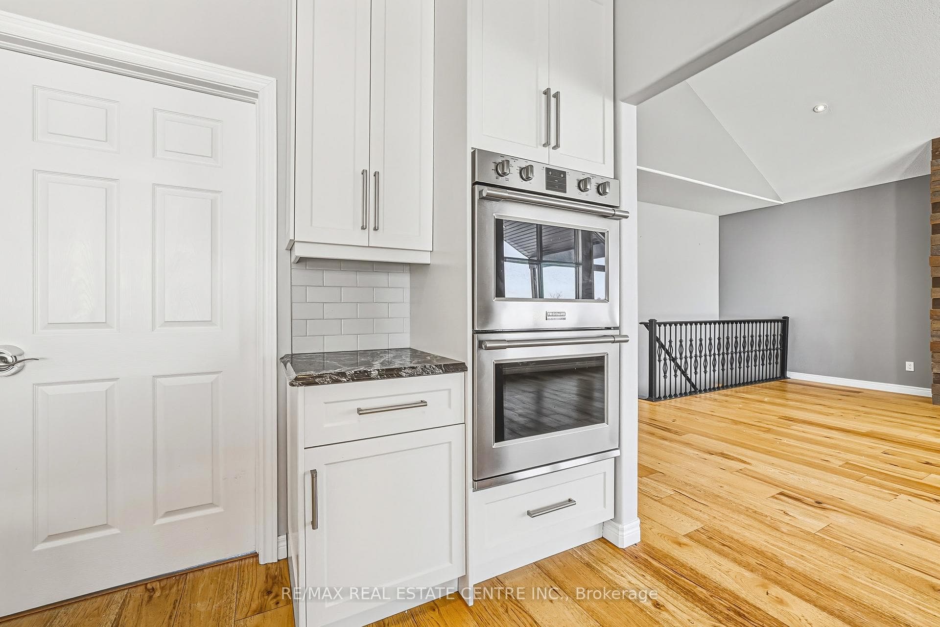 1 Phillips Court photo 27
