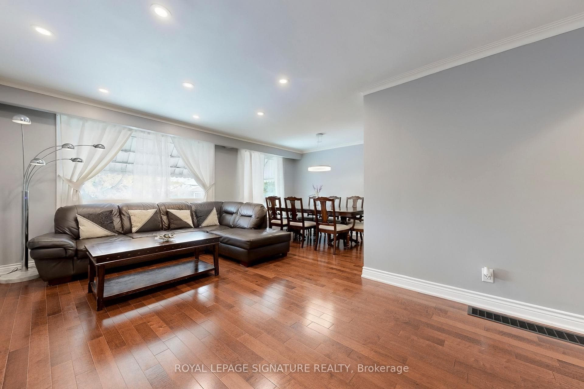 125 Wayne Avenue photo 3