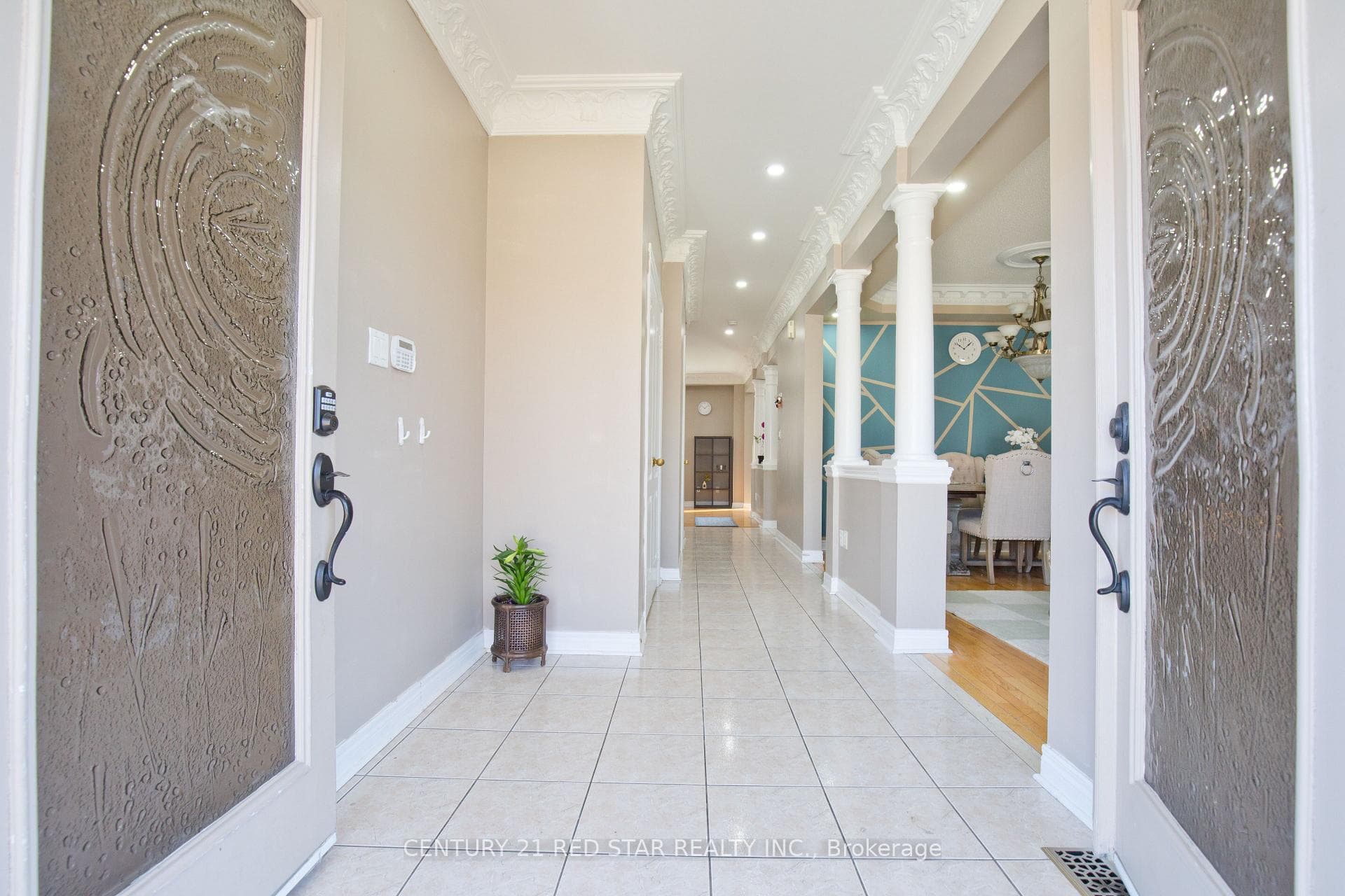 3 Okanagan Drive photo 3
