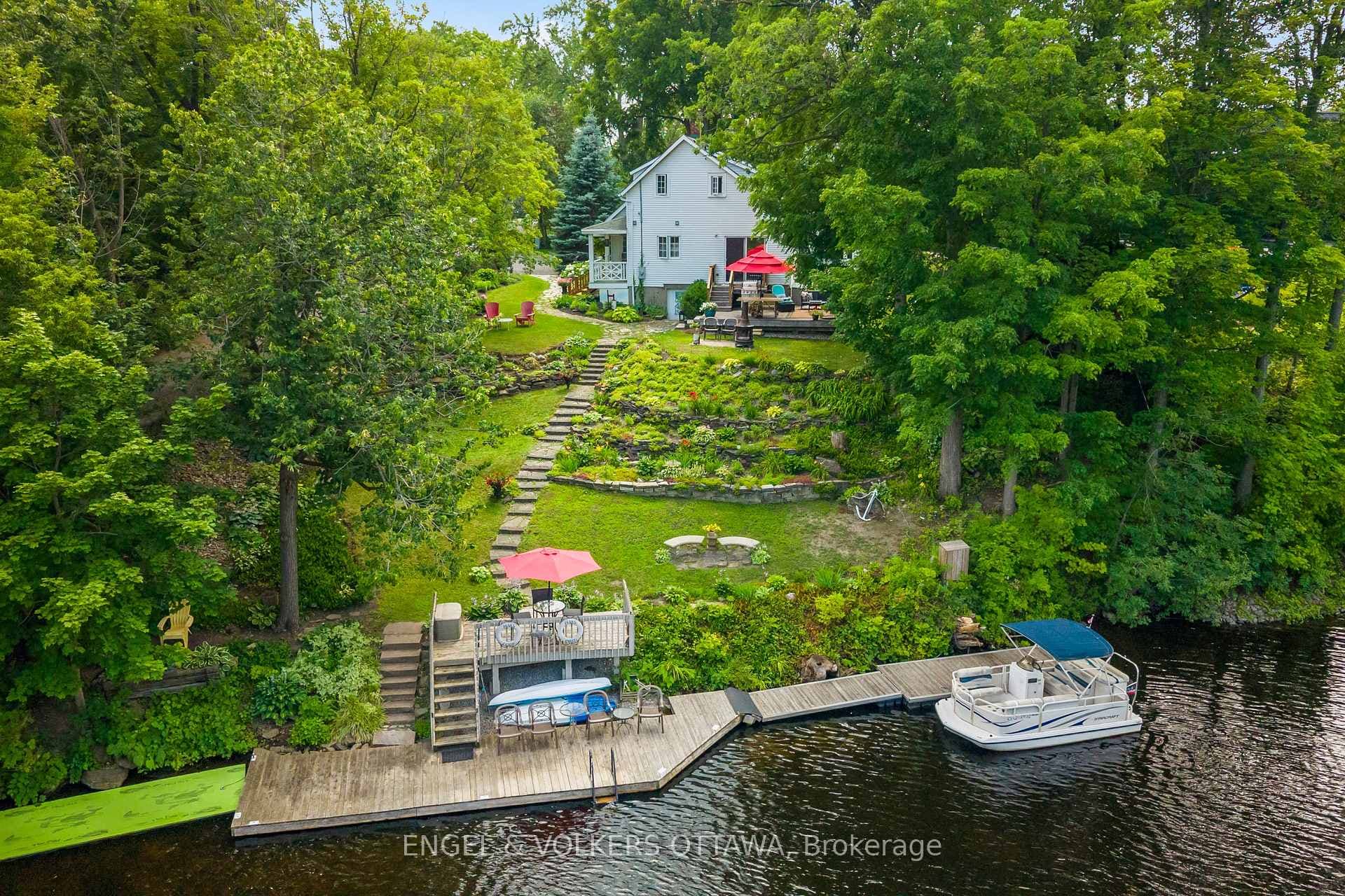 1119 Tighe Street photo 31