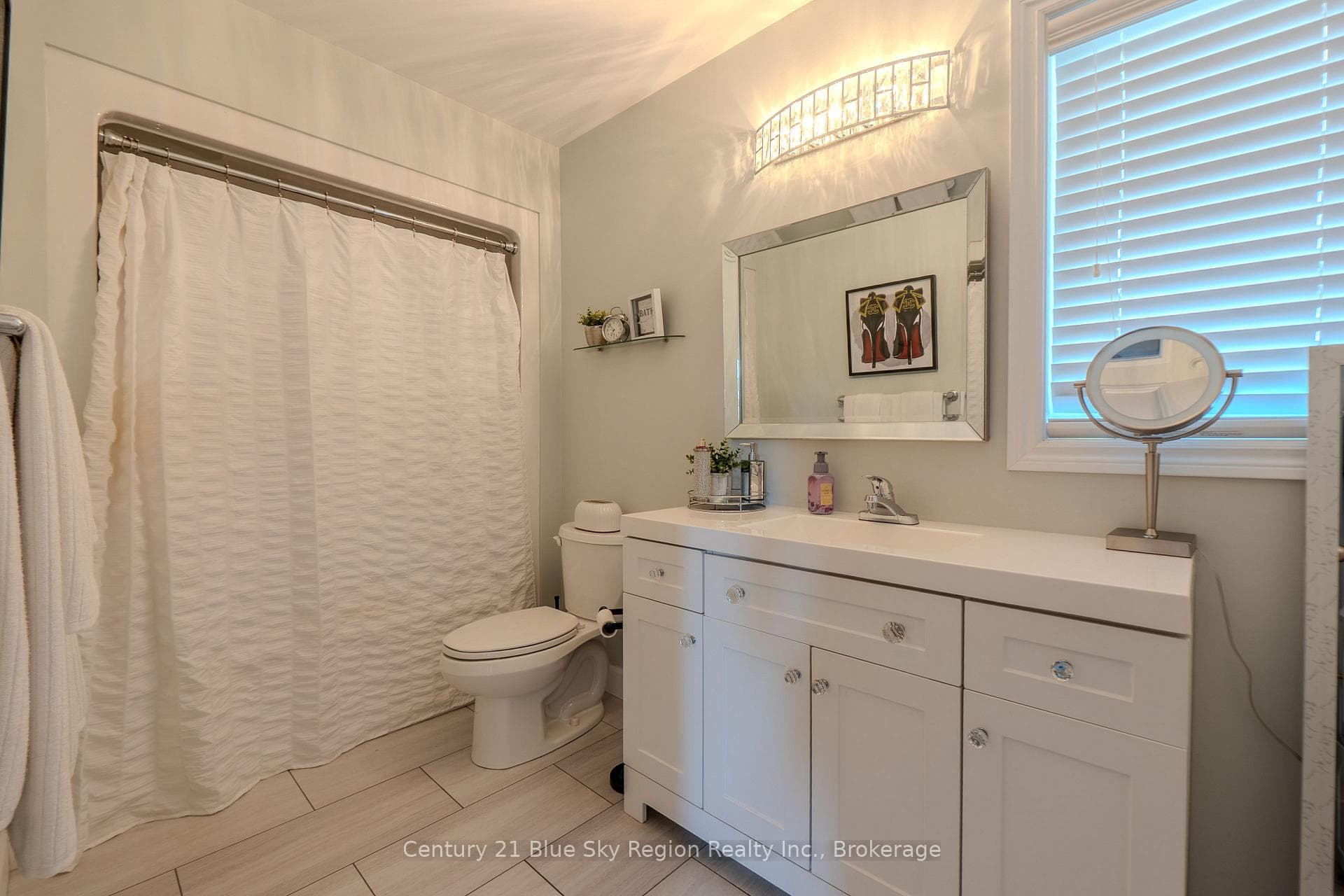 493 Norman Avenue photo 35