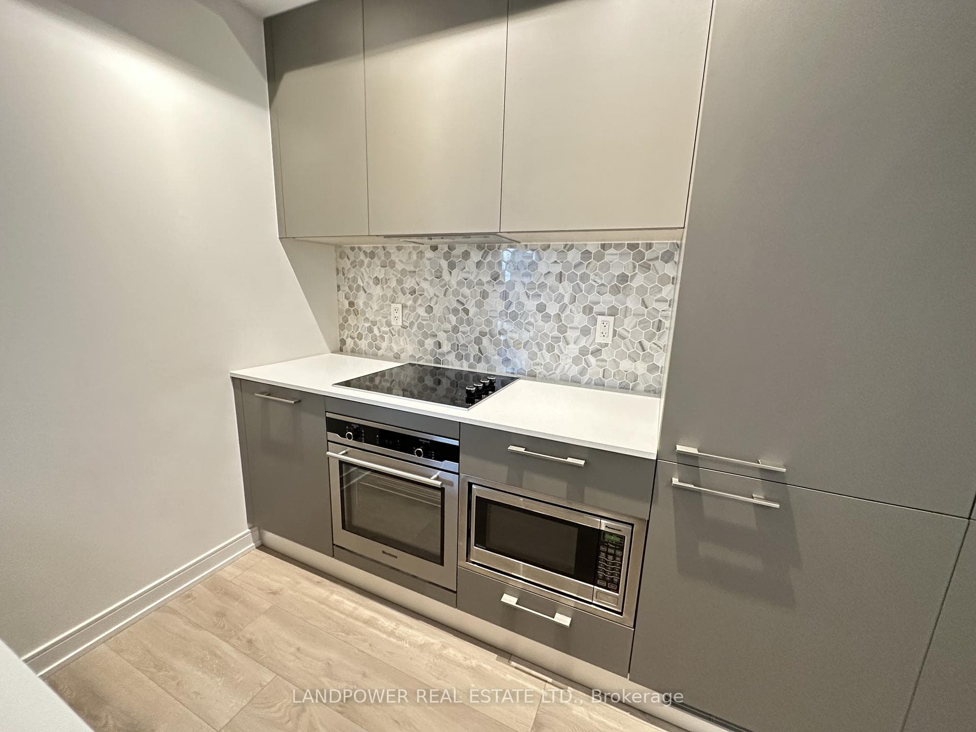 3 Gloucester Street Unit 2709 photo 4