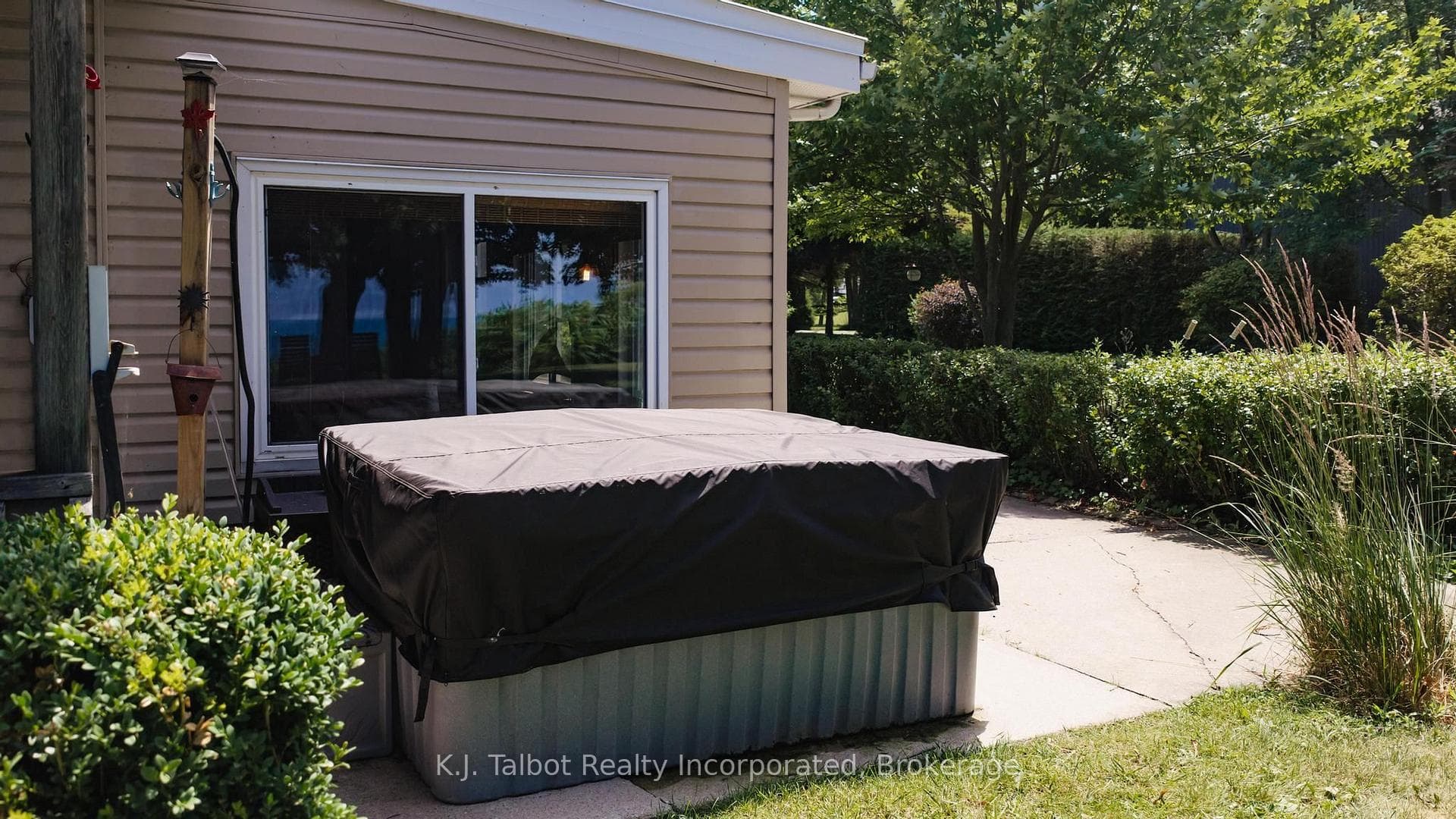 72163 Lakeshore Drive photo 42