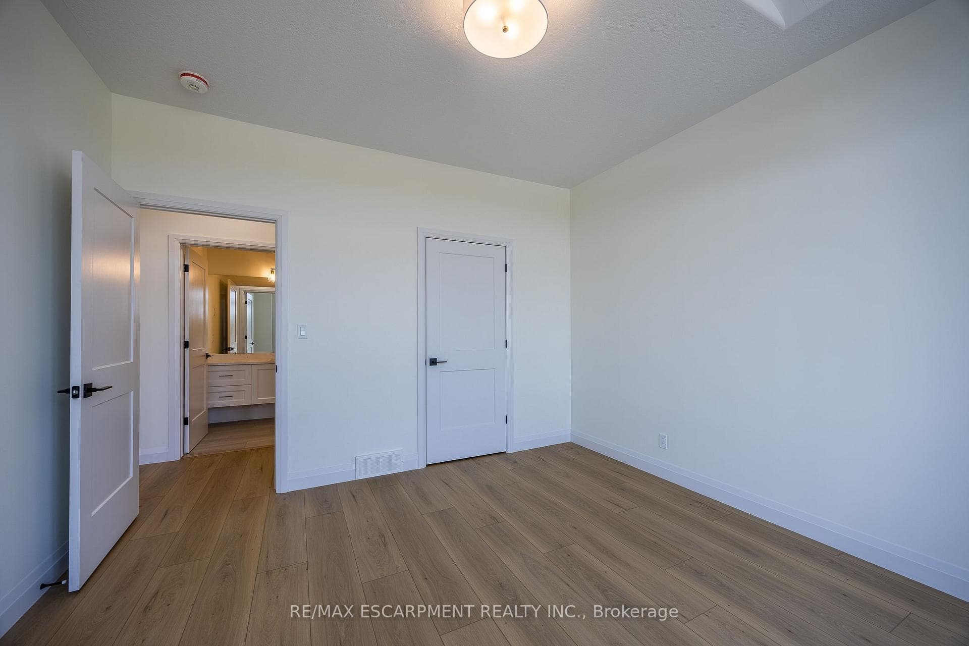 218 Schooner Drive Unit 31 photo 10