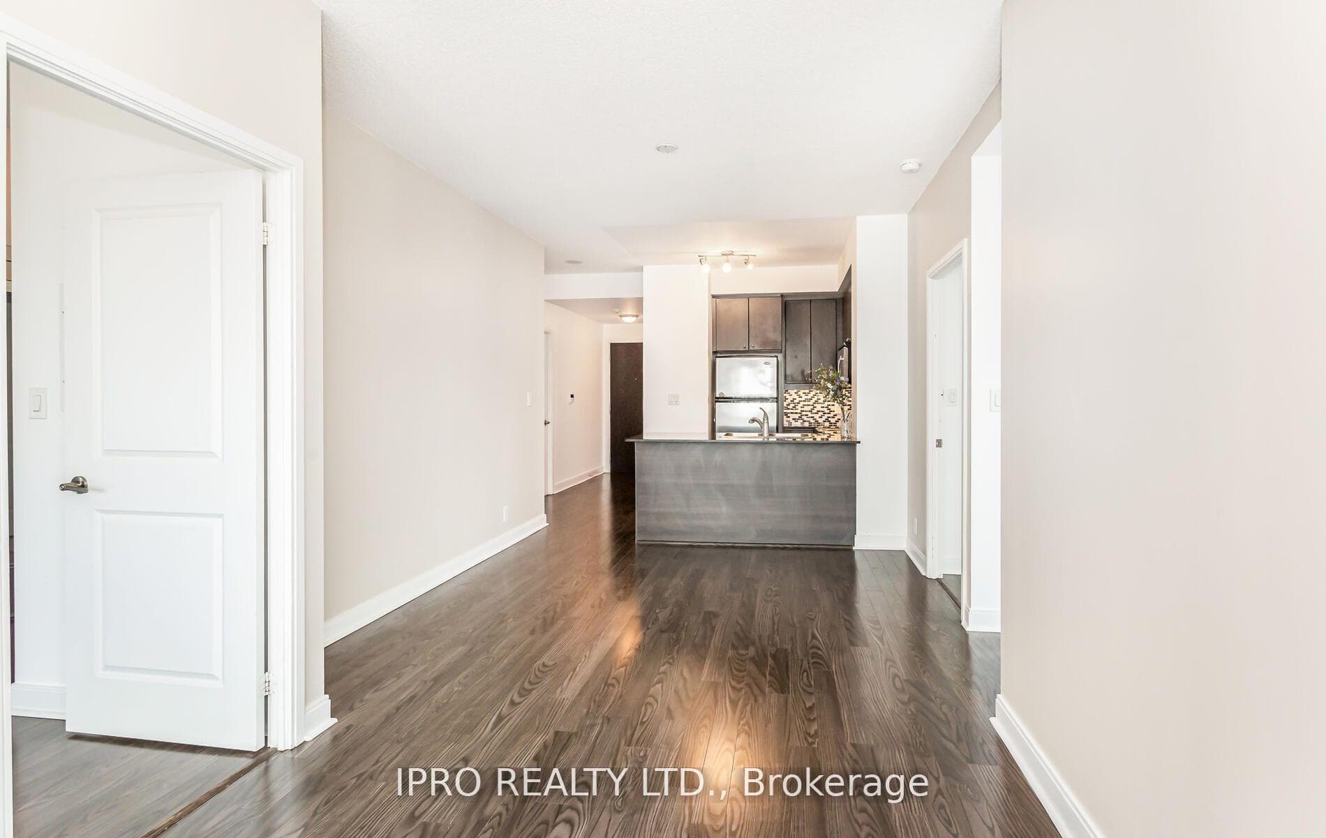 60 Absolute Avenue Unit 3108 photo 11