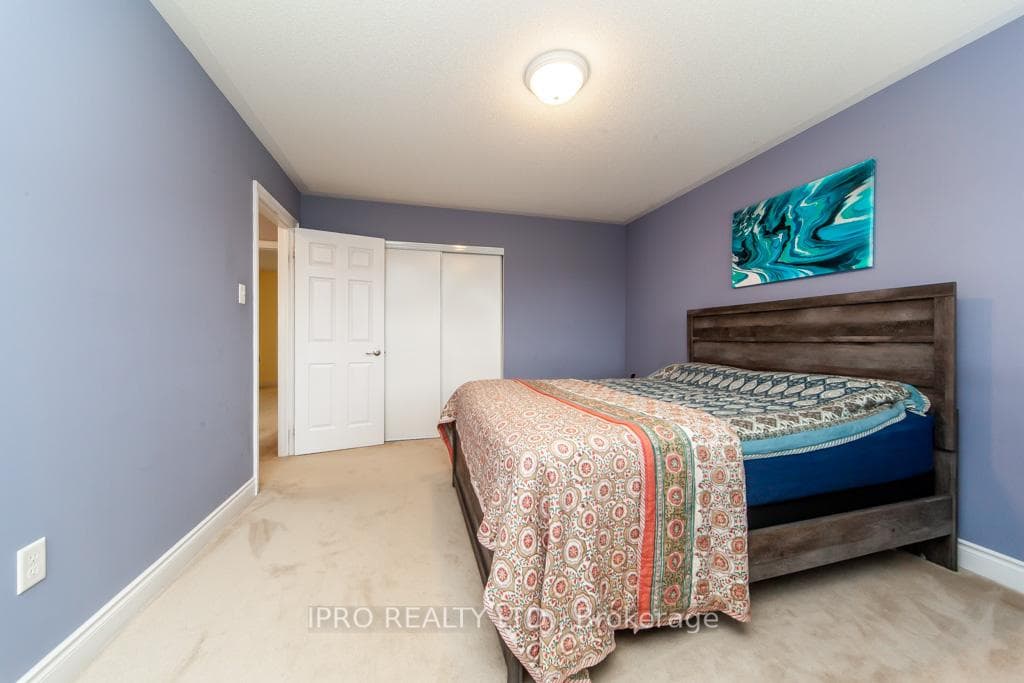 1896 Birchview Drive photo 22