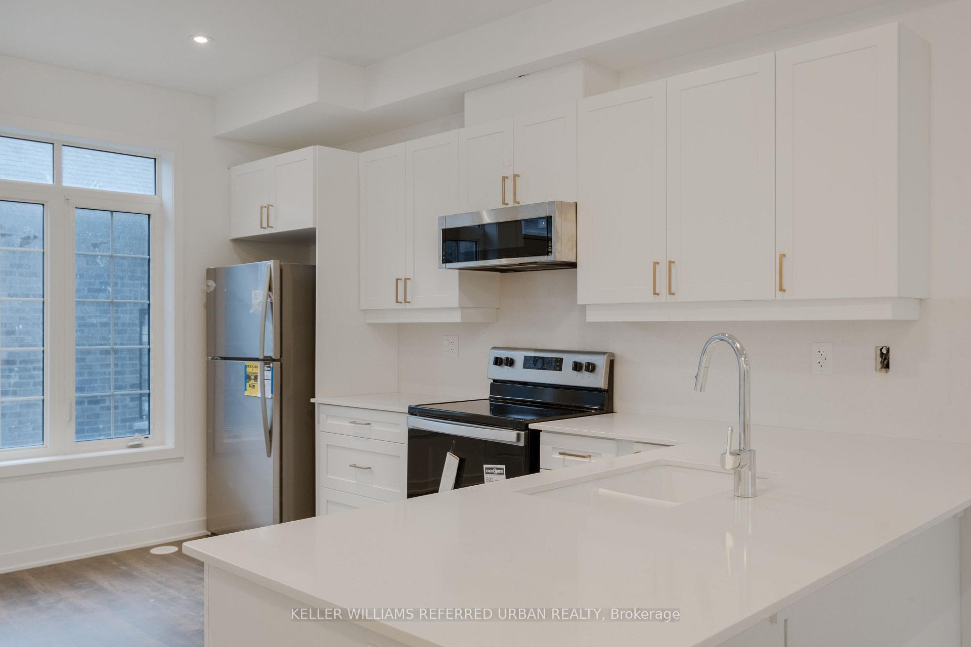 13 Selfridge Way photo 21