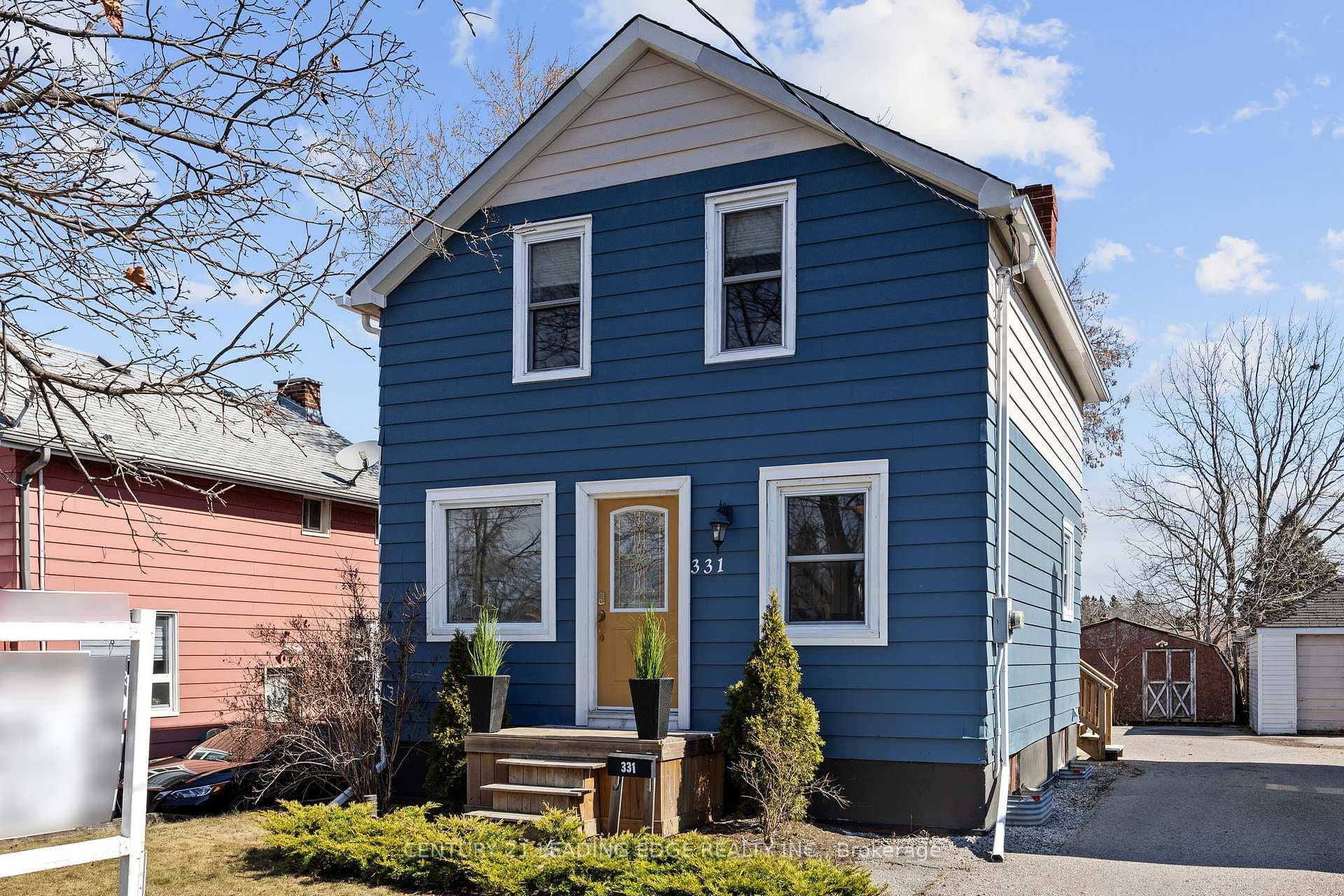 331 Oshawa Boulevard photo 2