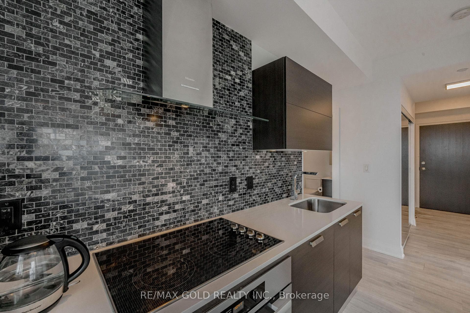 9 Bogert Avenue Unit 3803 photo 7