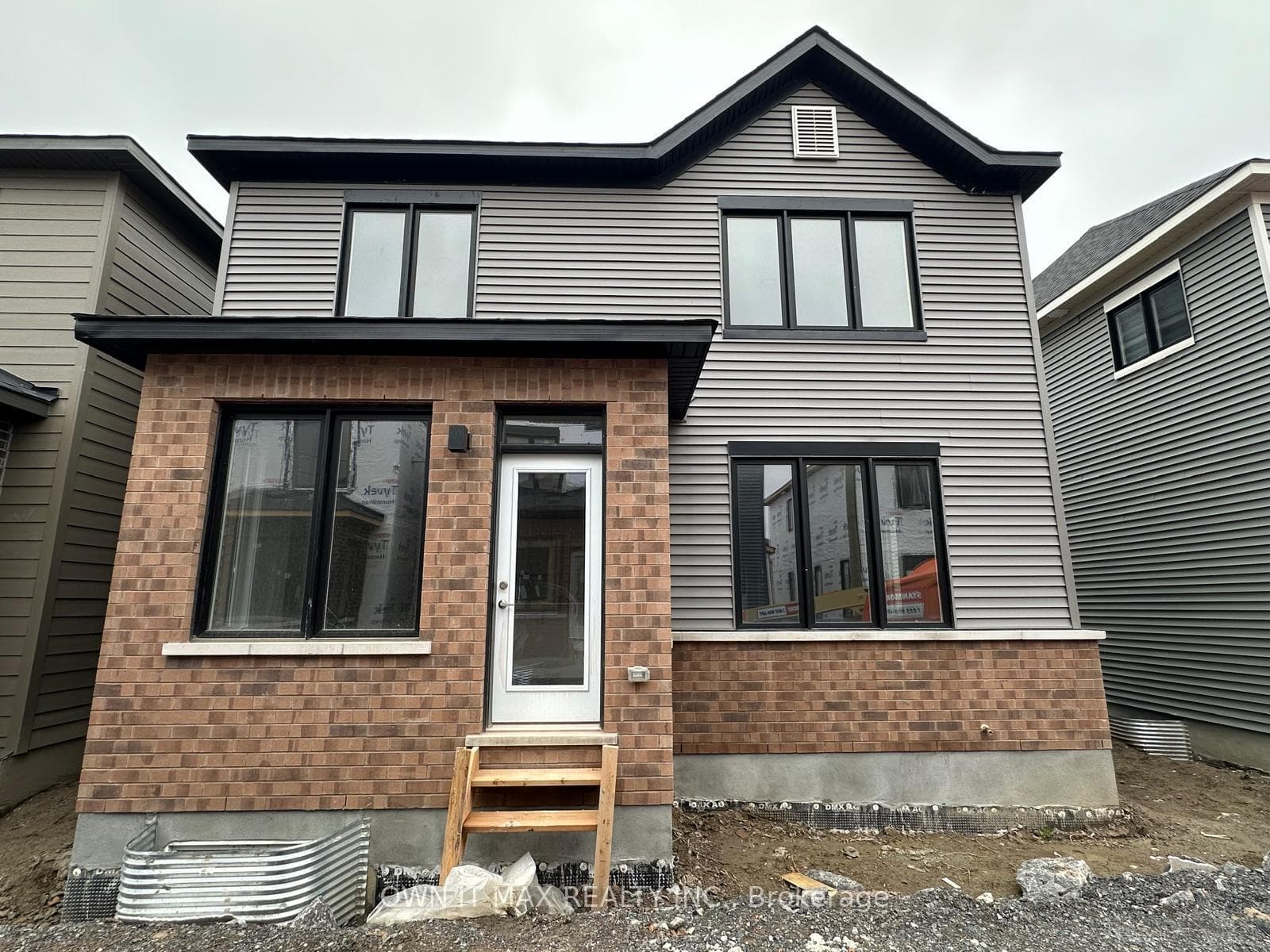 388 PENINSULA RD Road photo 6