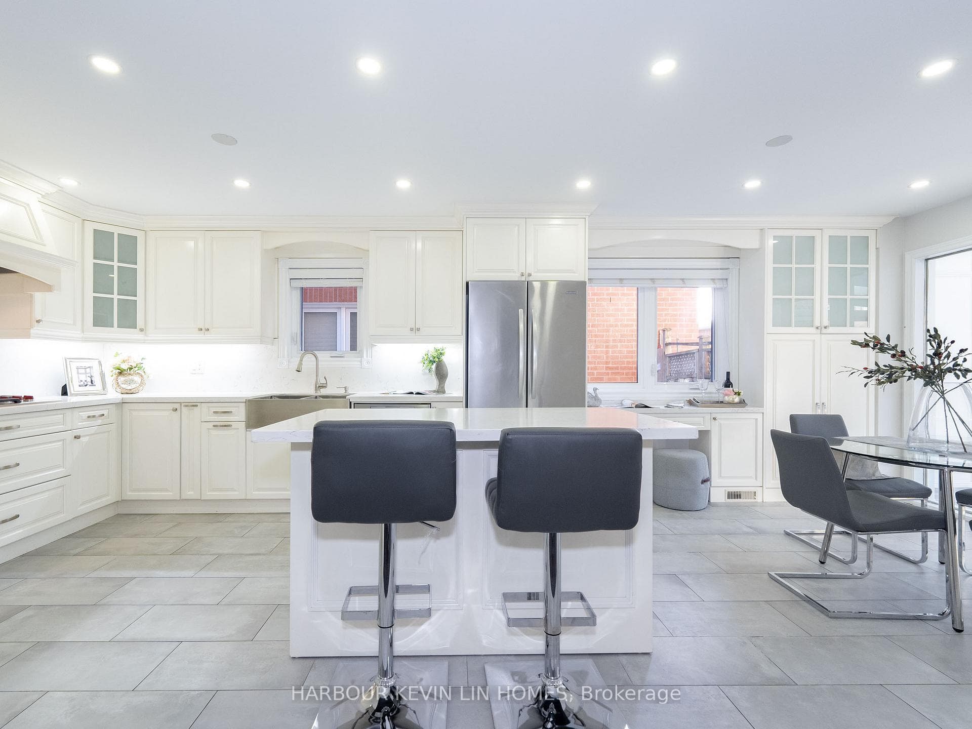 84 Lagani Avenue photo 12